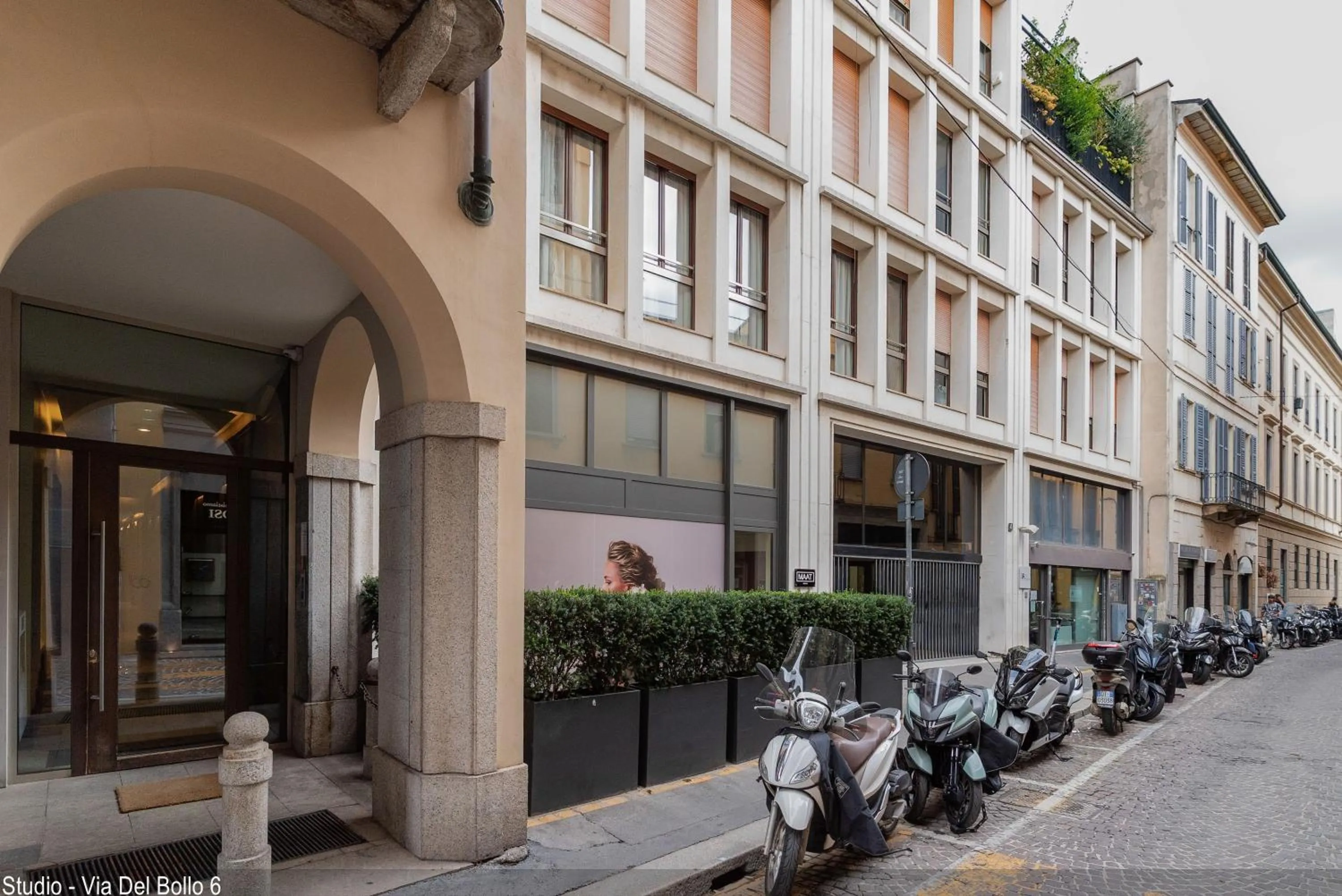 Neighbourhood in Brera Apartments in City Center