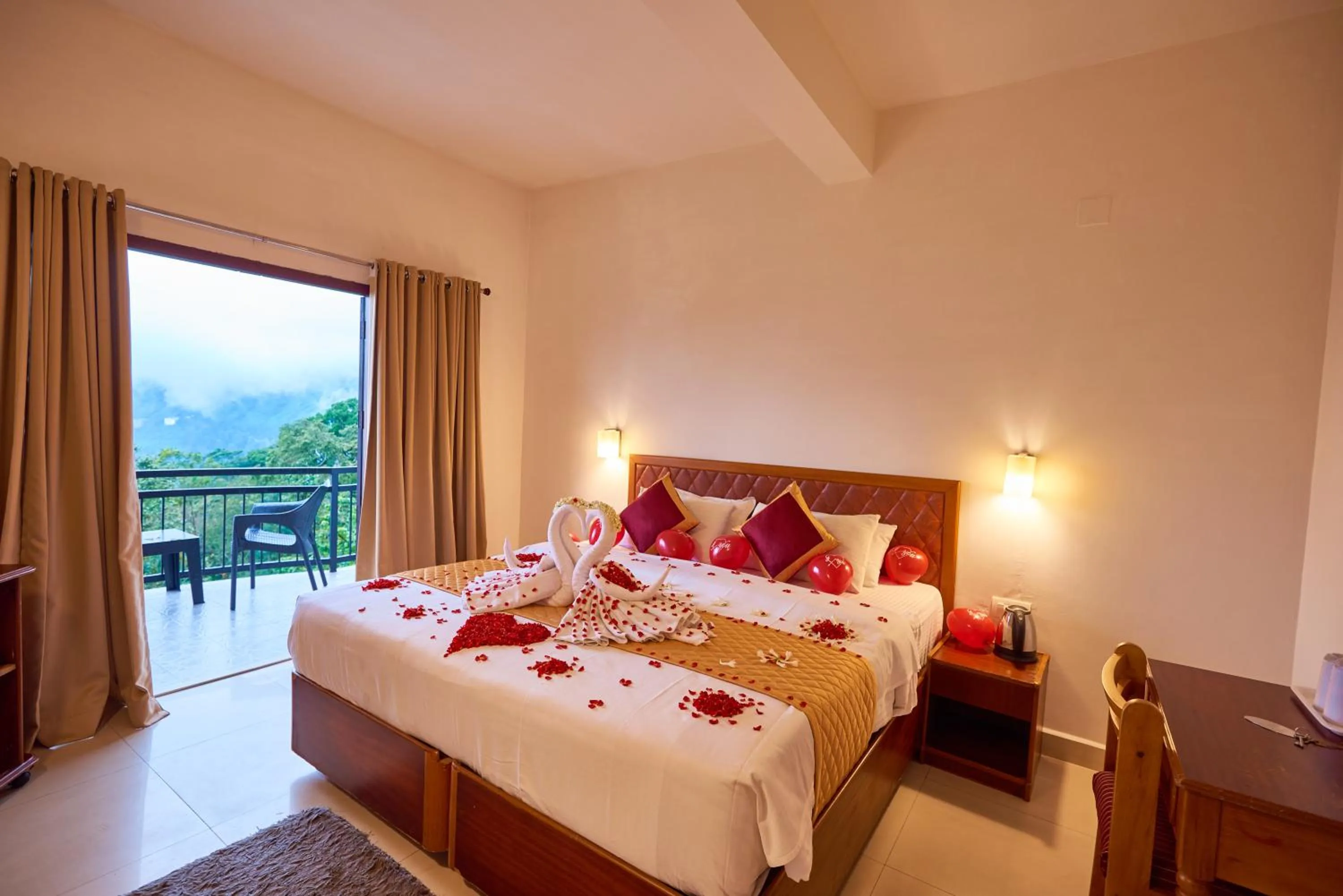 Bed in Deshadan Mountain Resort -The highest resort in Munnar