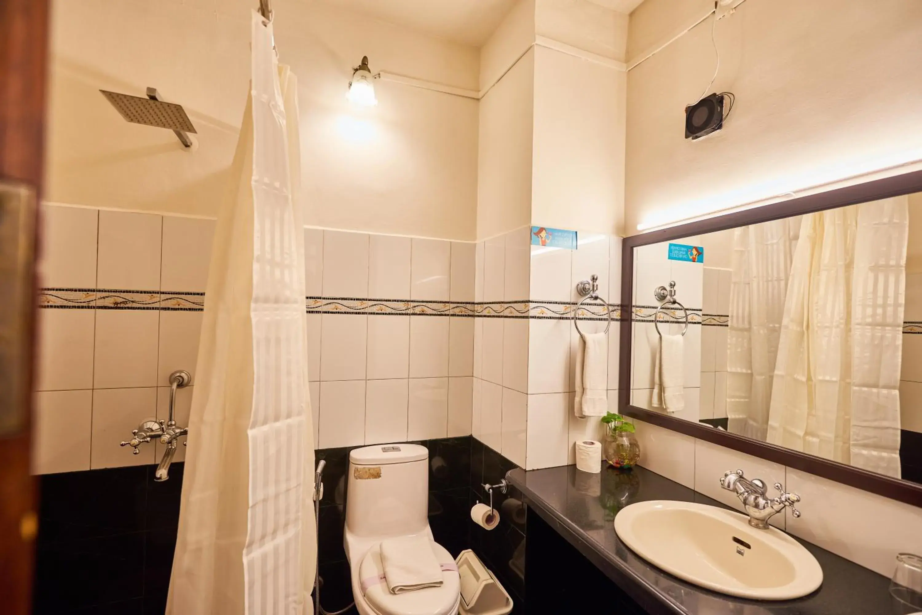 Mountain View Room in Deshadan Mountain Resort -The highest resort in Munnar Mountain View Room in Deshadan Mountain Resort -The highest resort in Munnar