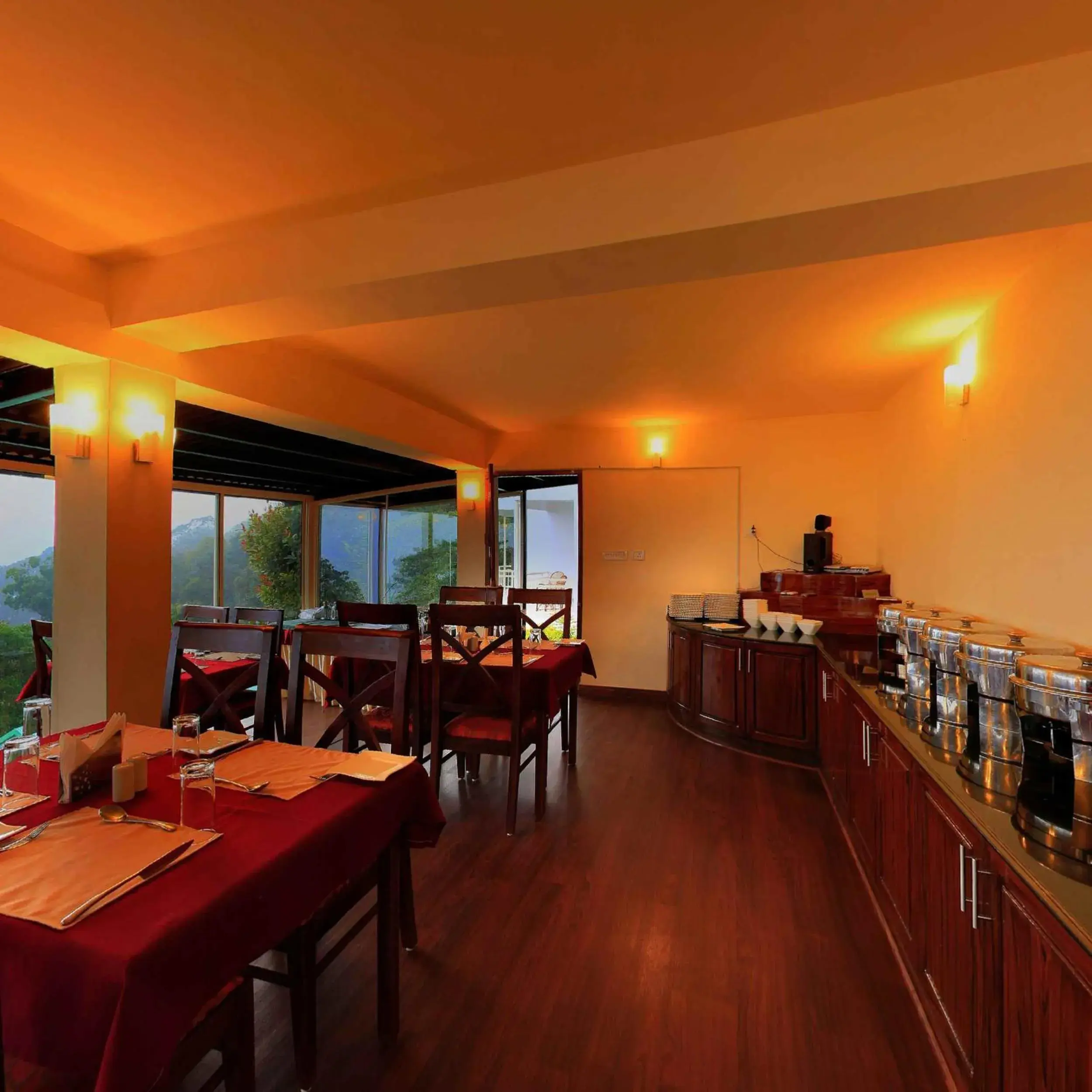 Restaurant/places to eat in Deshadan Mountain Resort -The highest resort in Munnar Restaurant/places to eat in Deshadan Mountain Resort -The highest resort in Munnar
