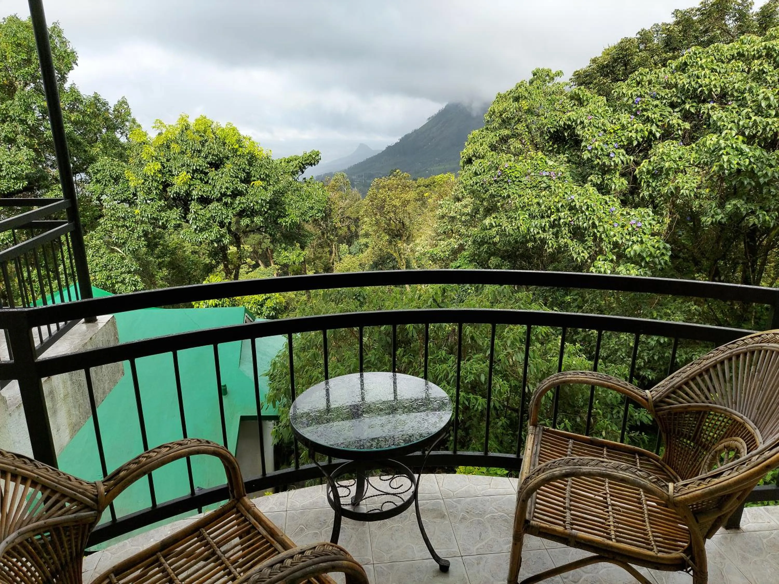 Deshadan Mountain Resort -The highest resort in Munnar