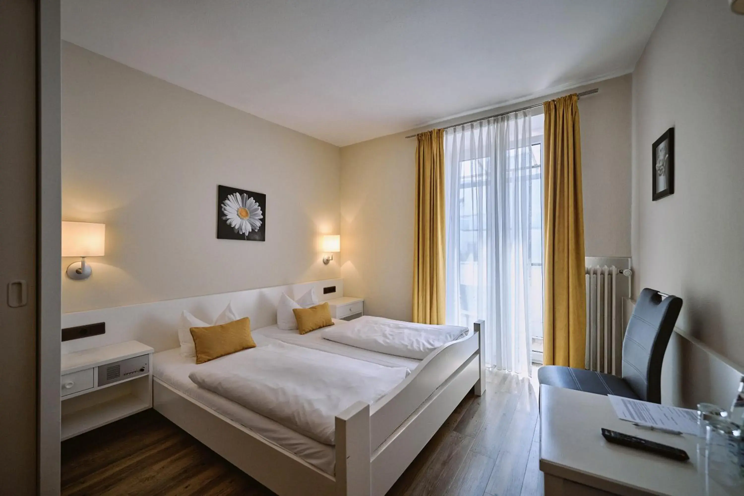 Double Room in Herdegen Rooms - Self Check-in Double Room in Herdegen Rooms - Self Check-in