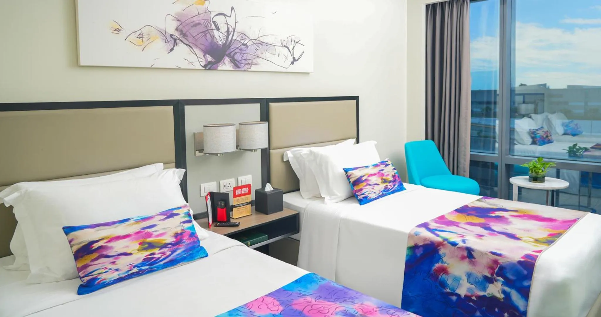 Bed in Savoy Hotel Manila near Airport NAIA Terminal 3 MNL