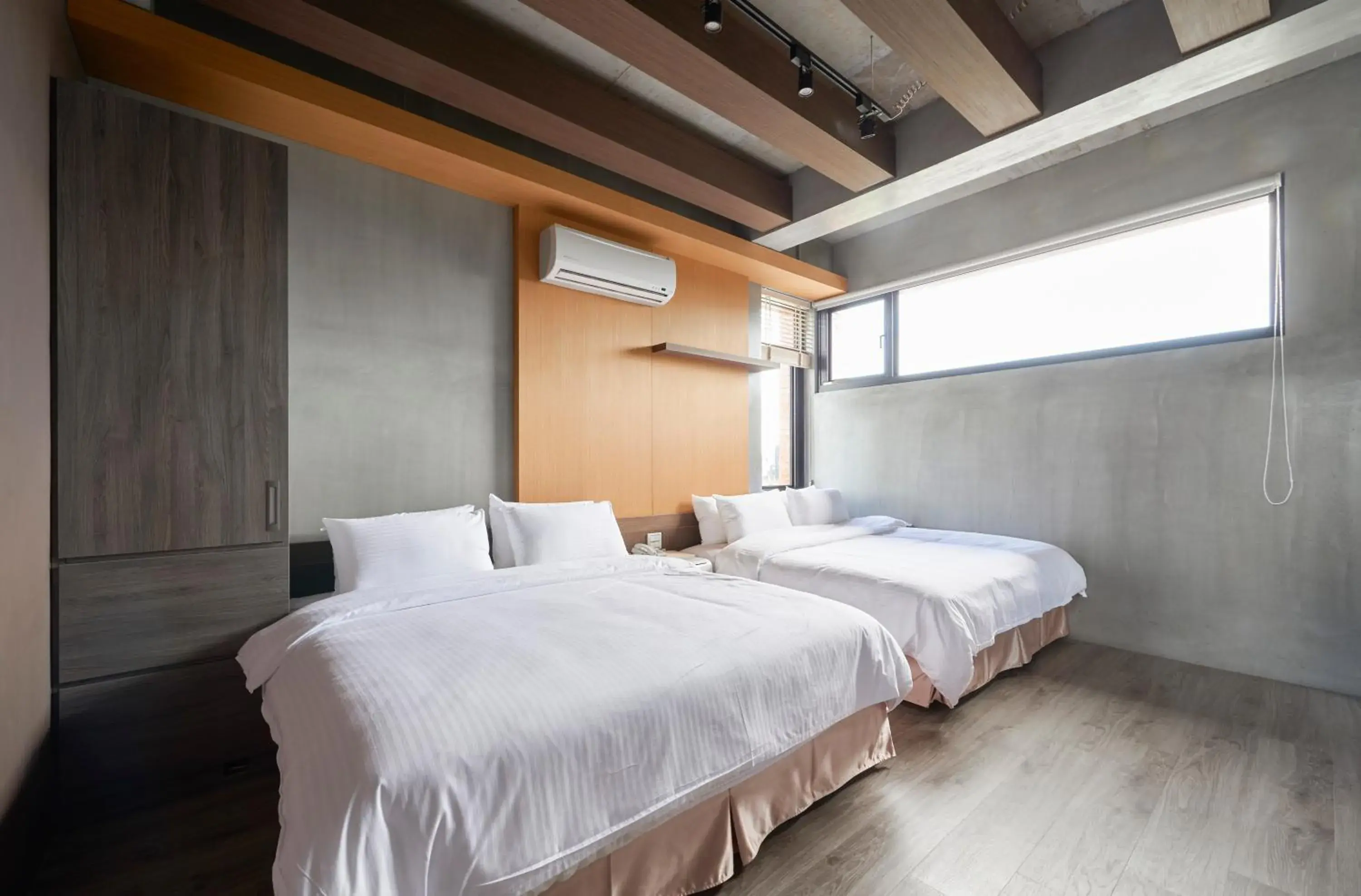 Quadruple Room with Bath in Enjoy Sanheyuan Quadruple Room with Bath in Enjoy Sanheyuan
