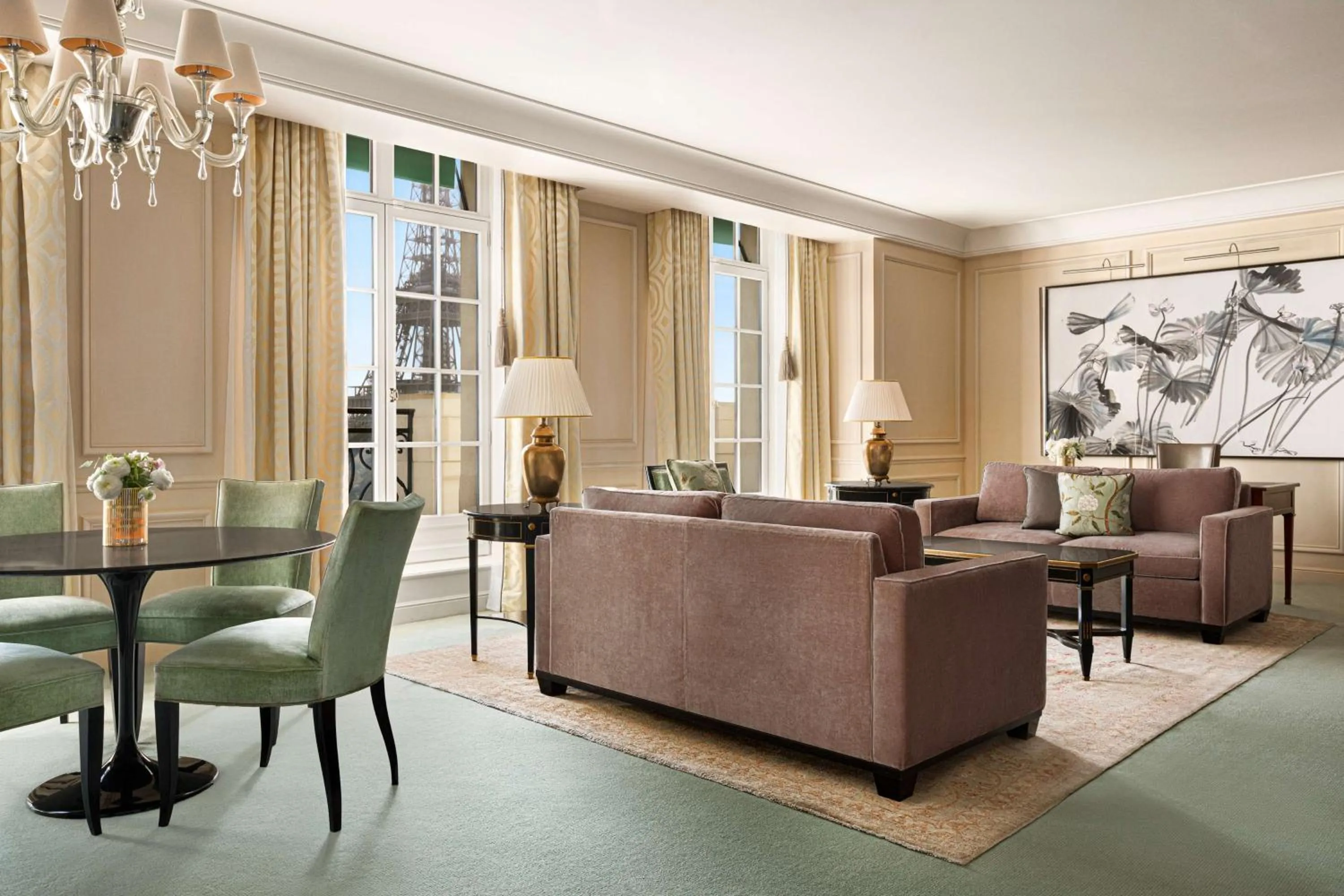 Photo of the whole room in Shangri-La Paris