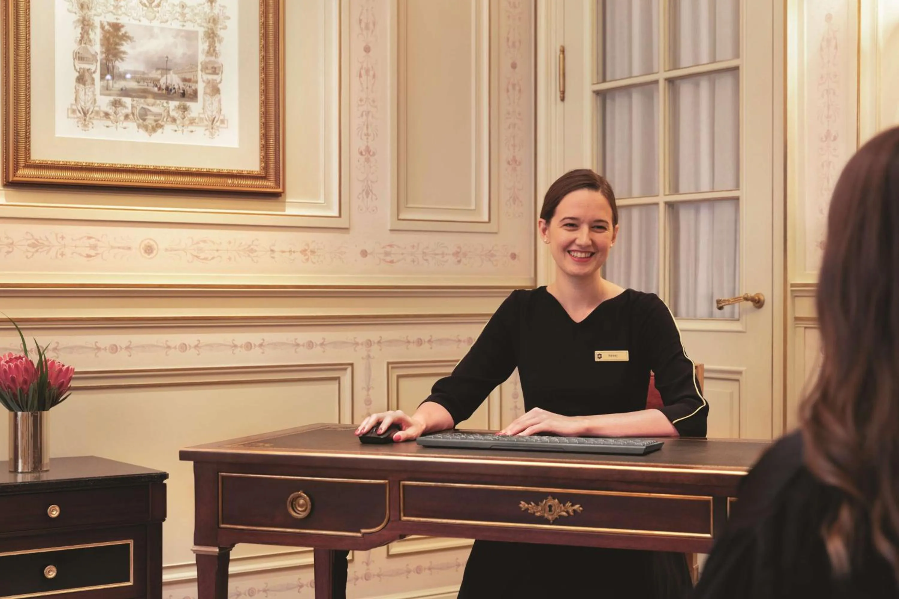Lobby or reception in Shangri-La Paris