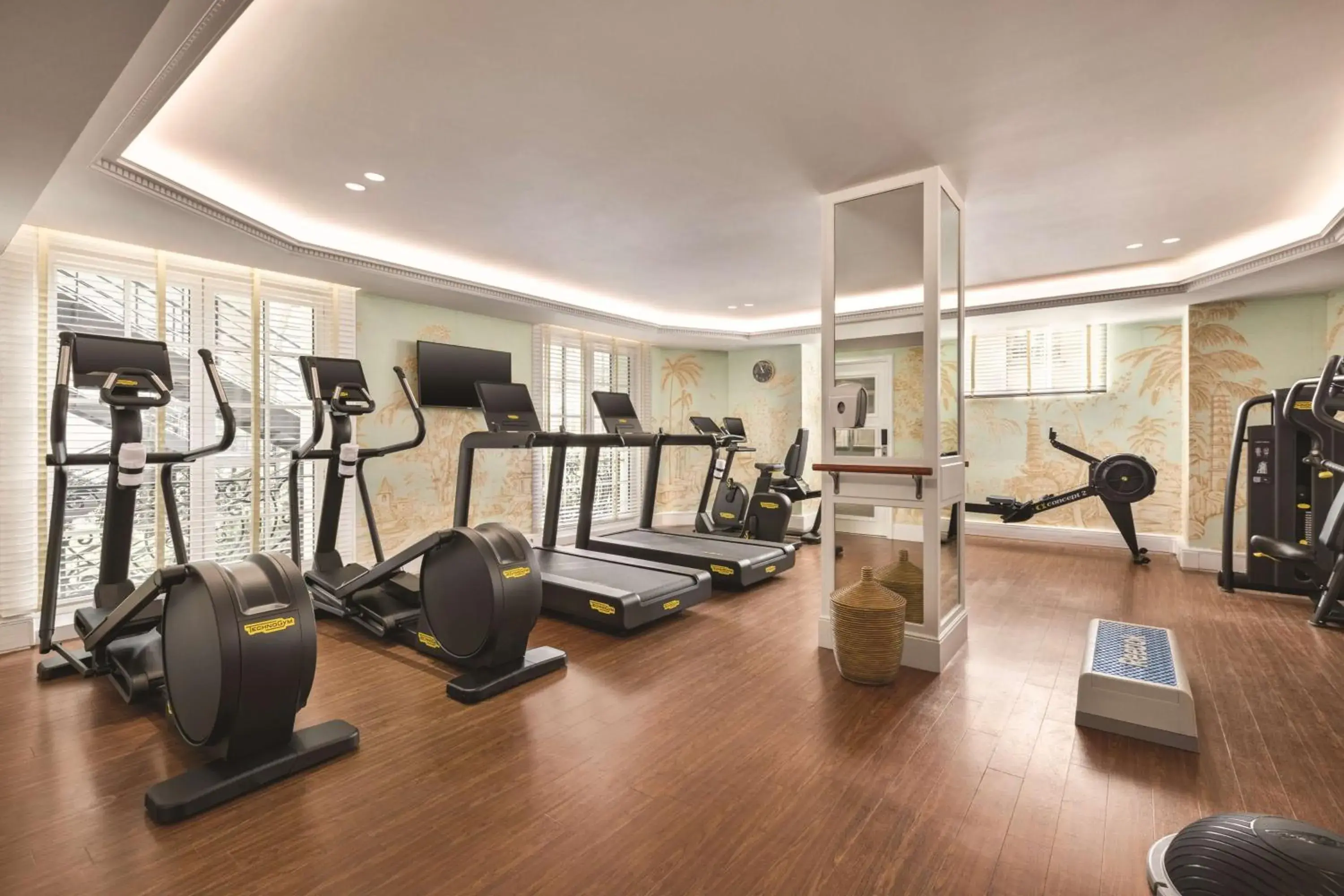 Spa and wellness centre/facilities in Shangri-La Paris Spa and wellness centre/facilities in Shangri-La Paris