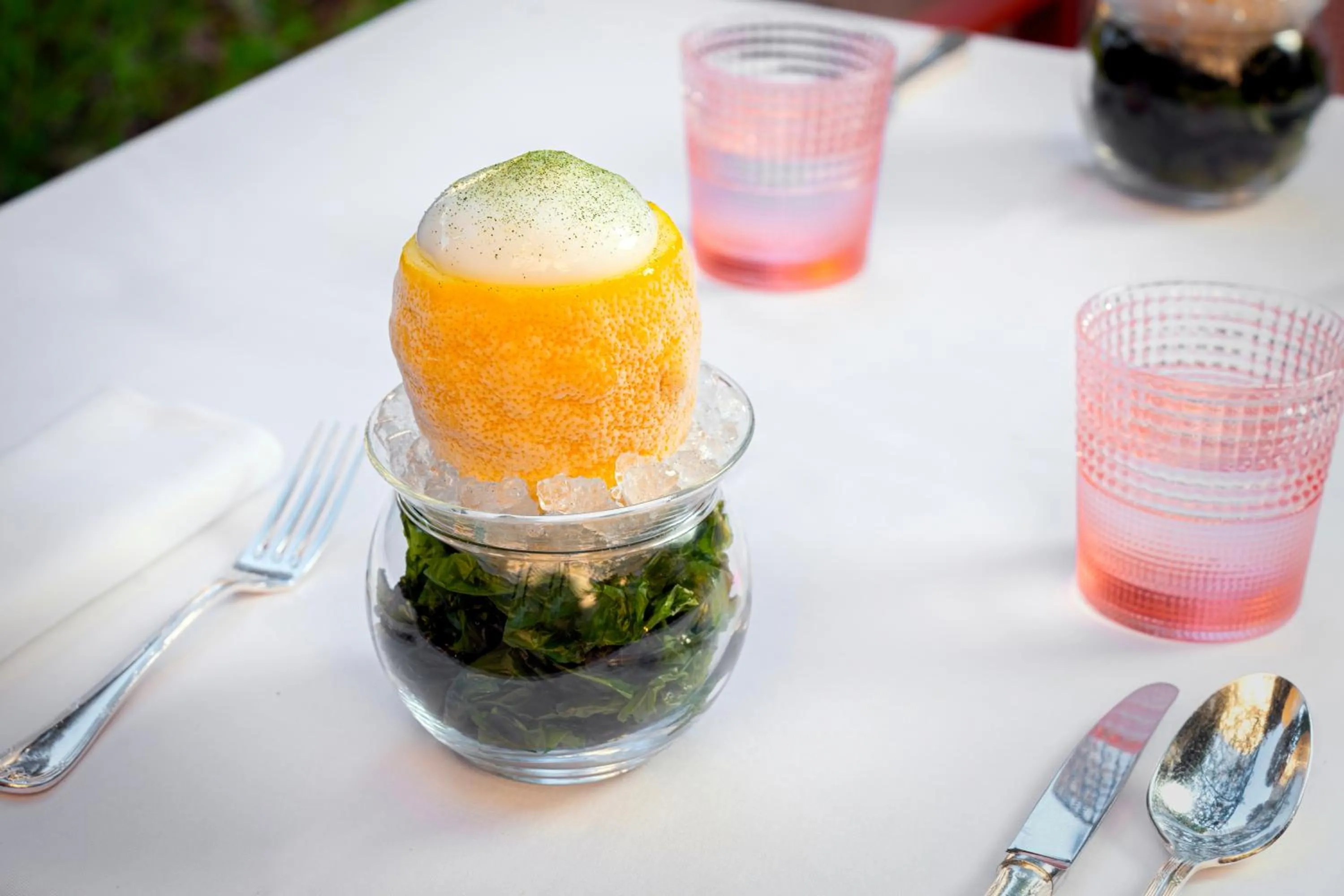 Restaurant/places to eat in Shangri-La Paris