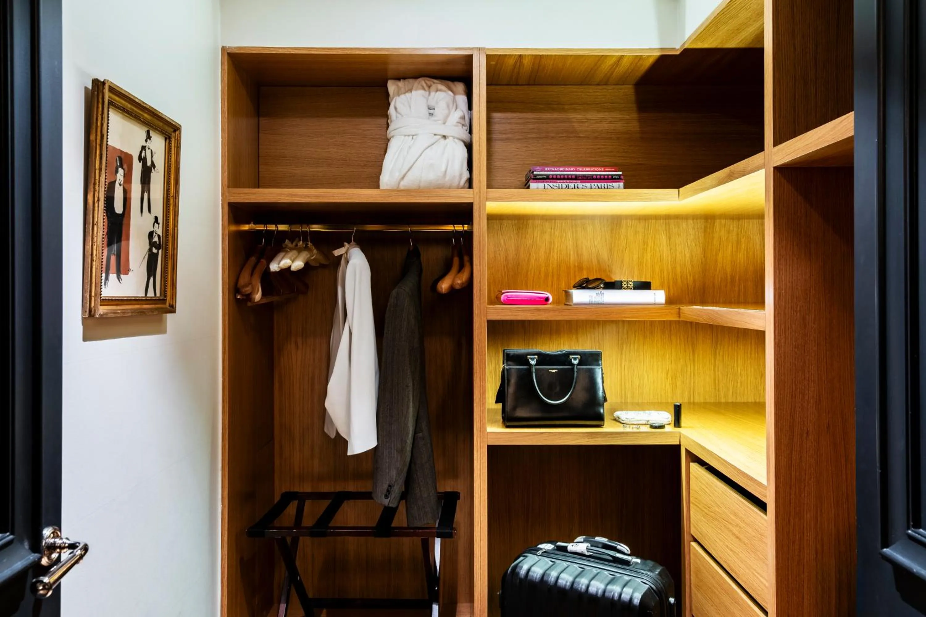 Hôtel de Berri Champs-Élysées, a Luxury Collection Hotel