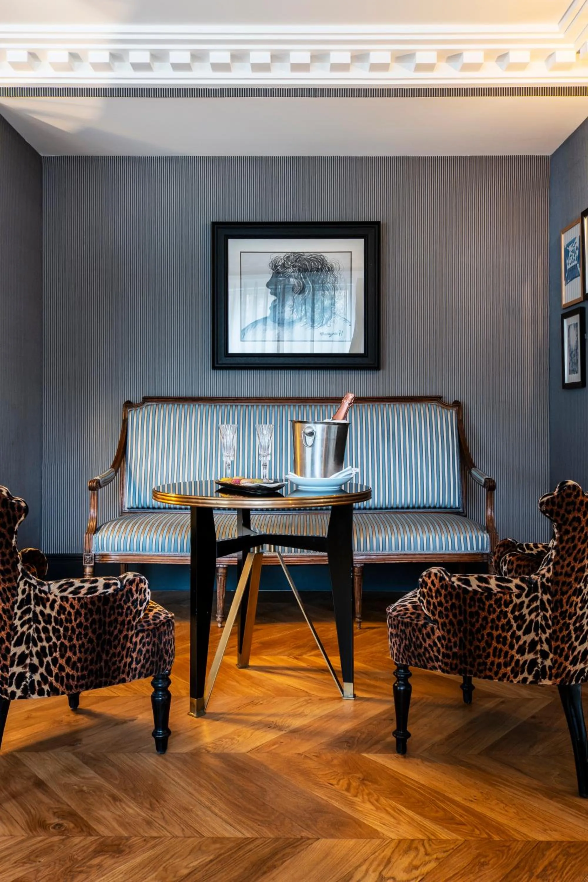 Hôtel de Berri Champs-Élysées, a Luxury Collection Hotel