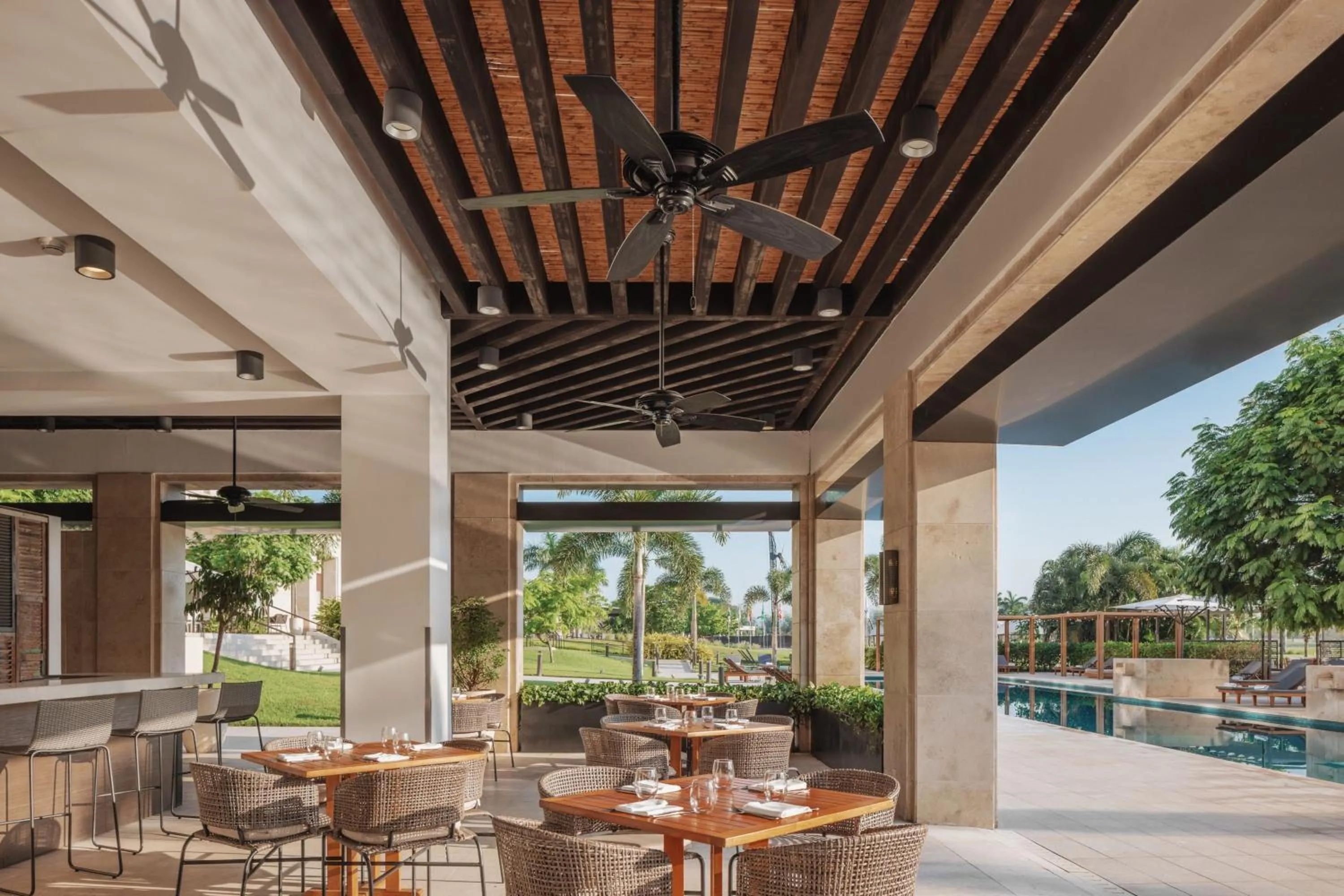 Swimming pool in The Santa Maria, a Luxury Collection Hotel & Golf Resort, Panama City