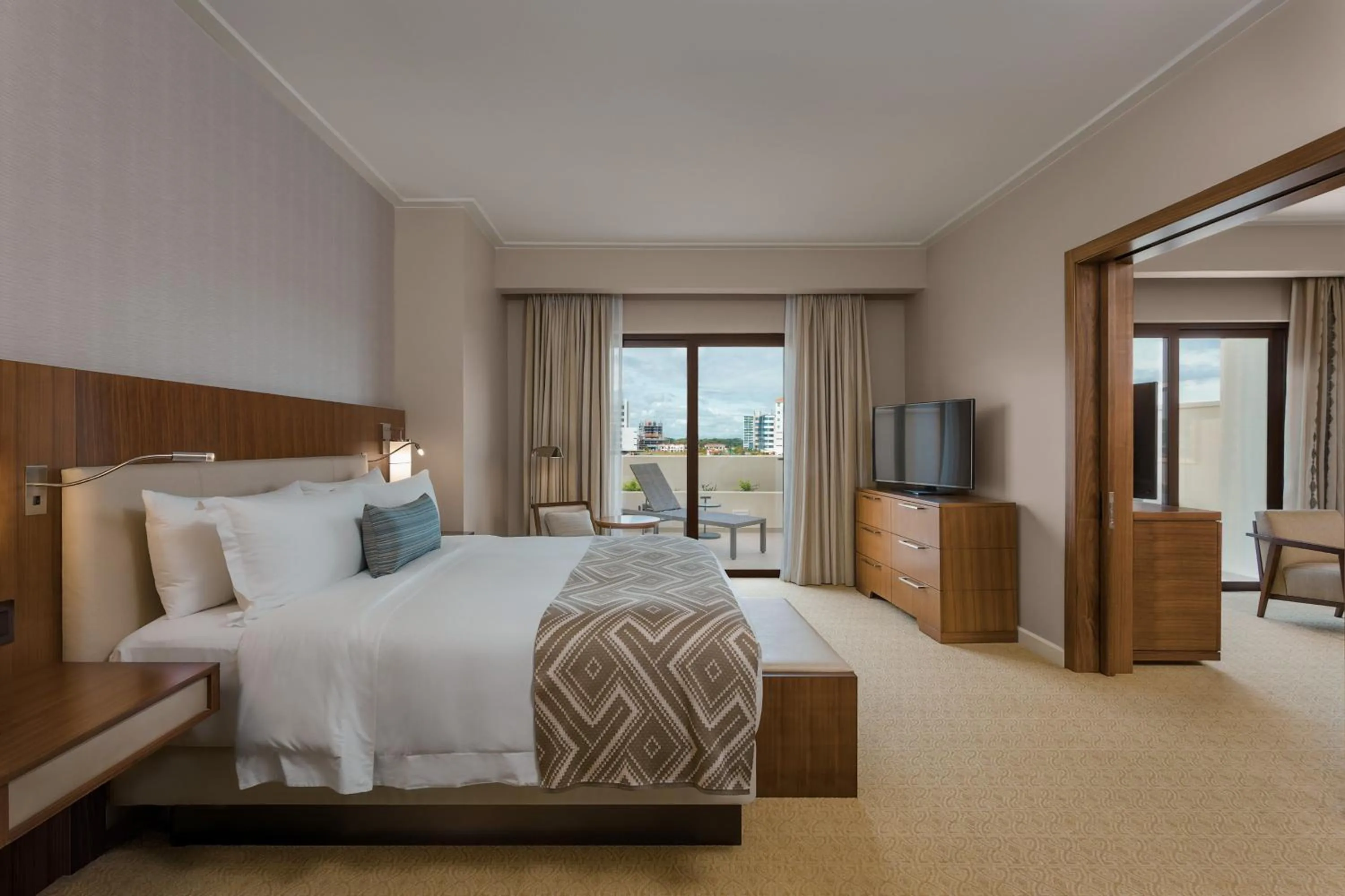 Photo of the whole room, Bed in The Santa Maria, a Luxury Collection Hotel & Golf Resort, Panama City