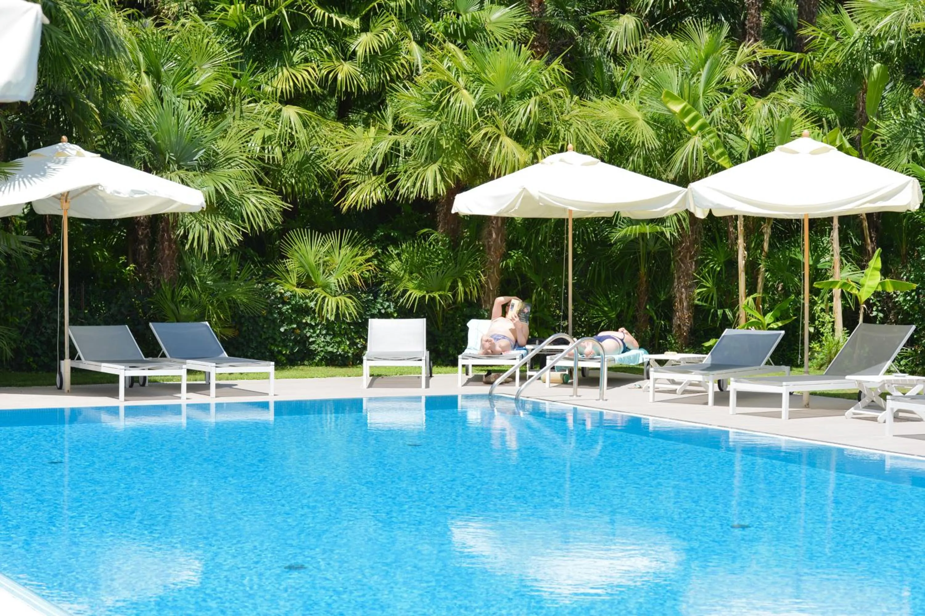 Swimming pool in Velòra ex Hotel Venezia