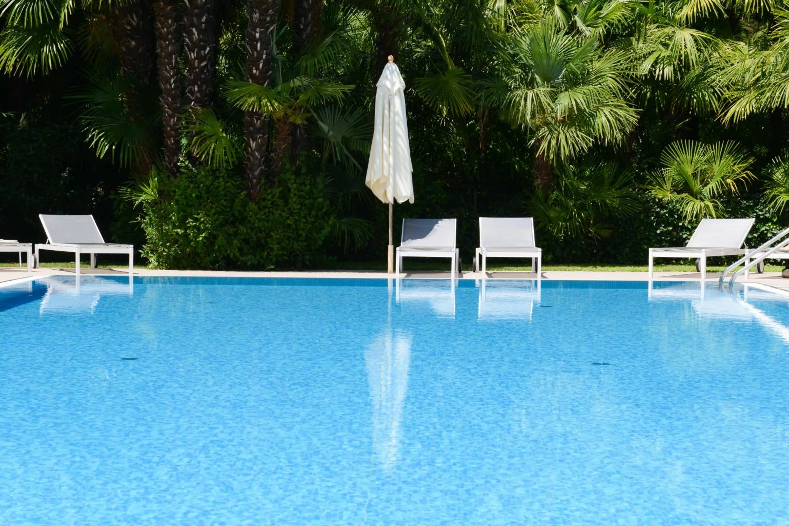 Swimming pool in Velòra ex Hotel Venezia