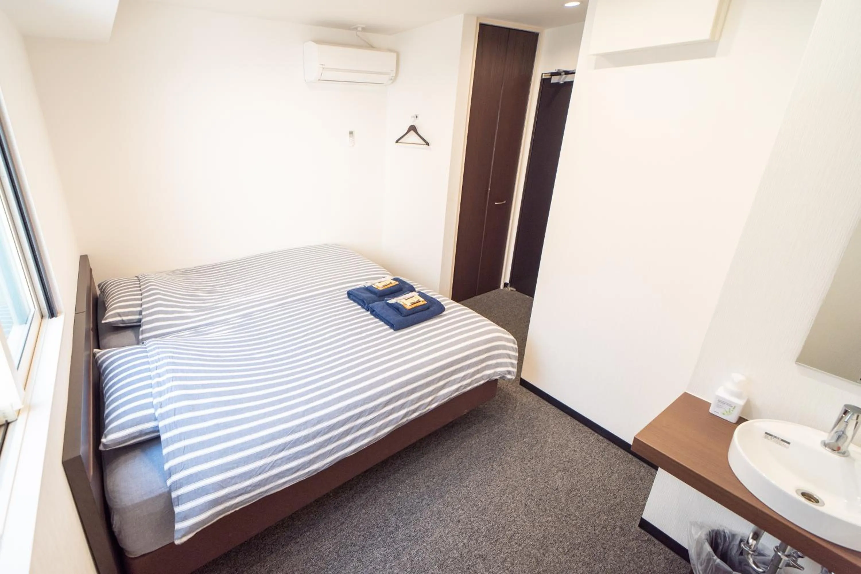 Bed in Port House Shibuya