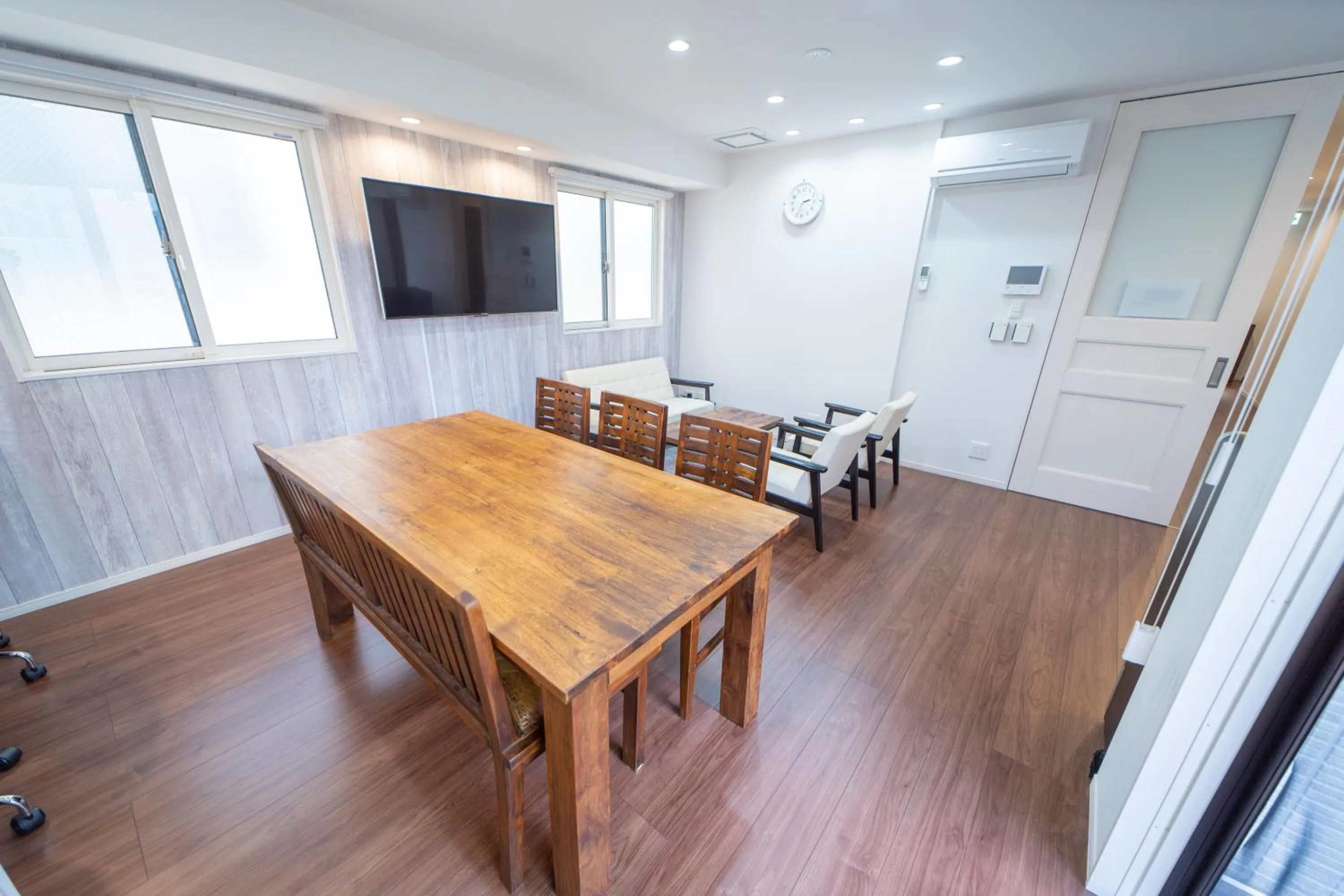 Communal lounge/ TV room in Port House Shibuya