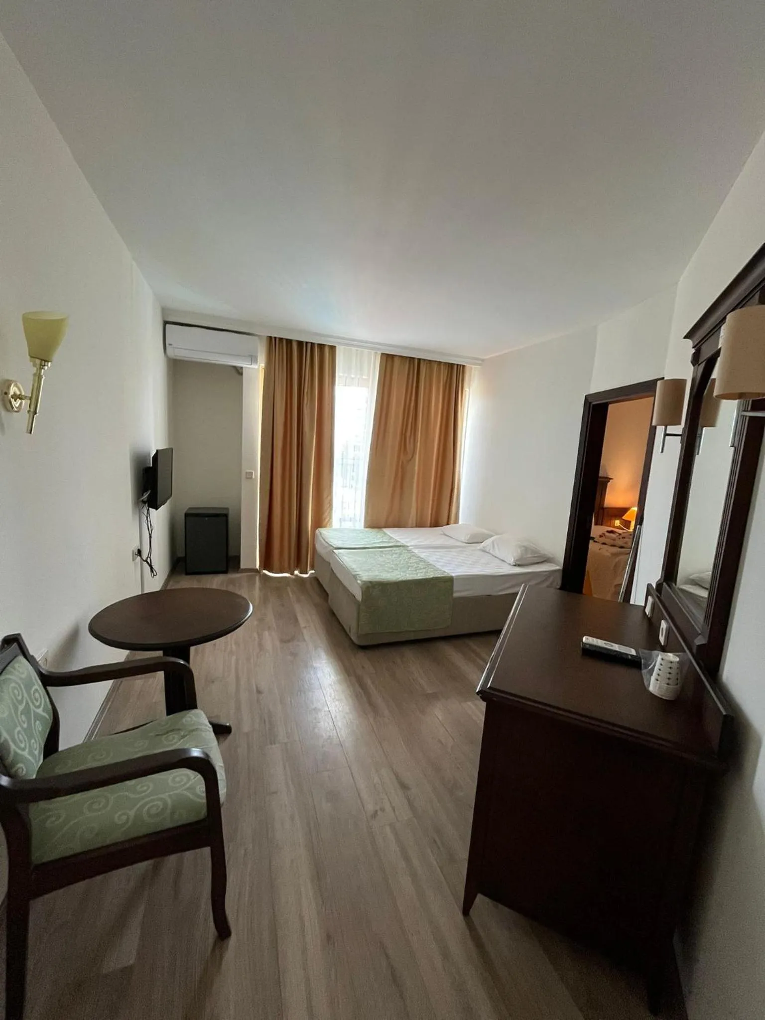 Side Palm D'or Hotel