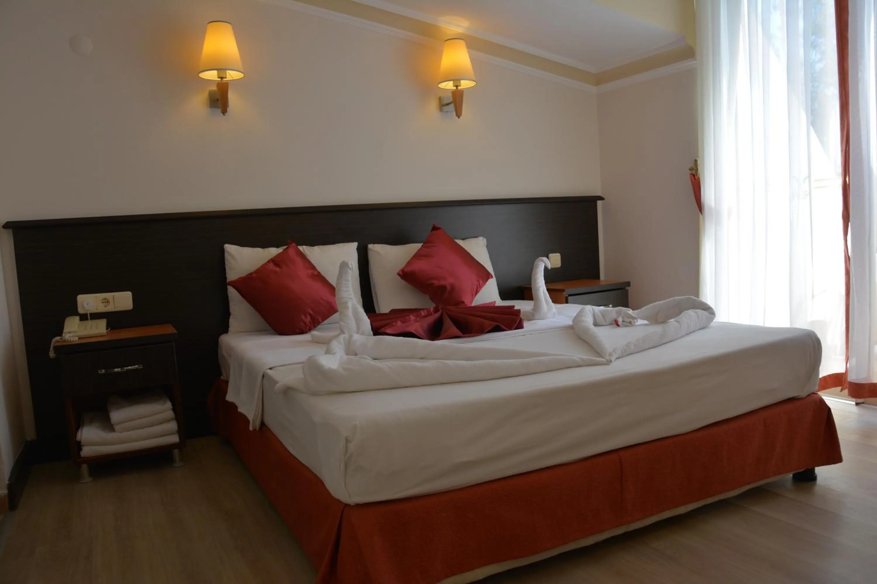 Photo of the whole room, Bed in Yavuzhan Hotel