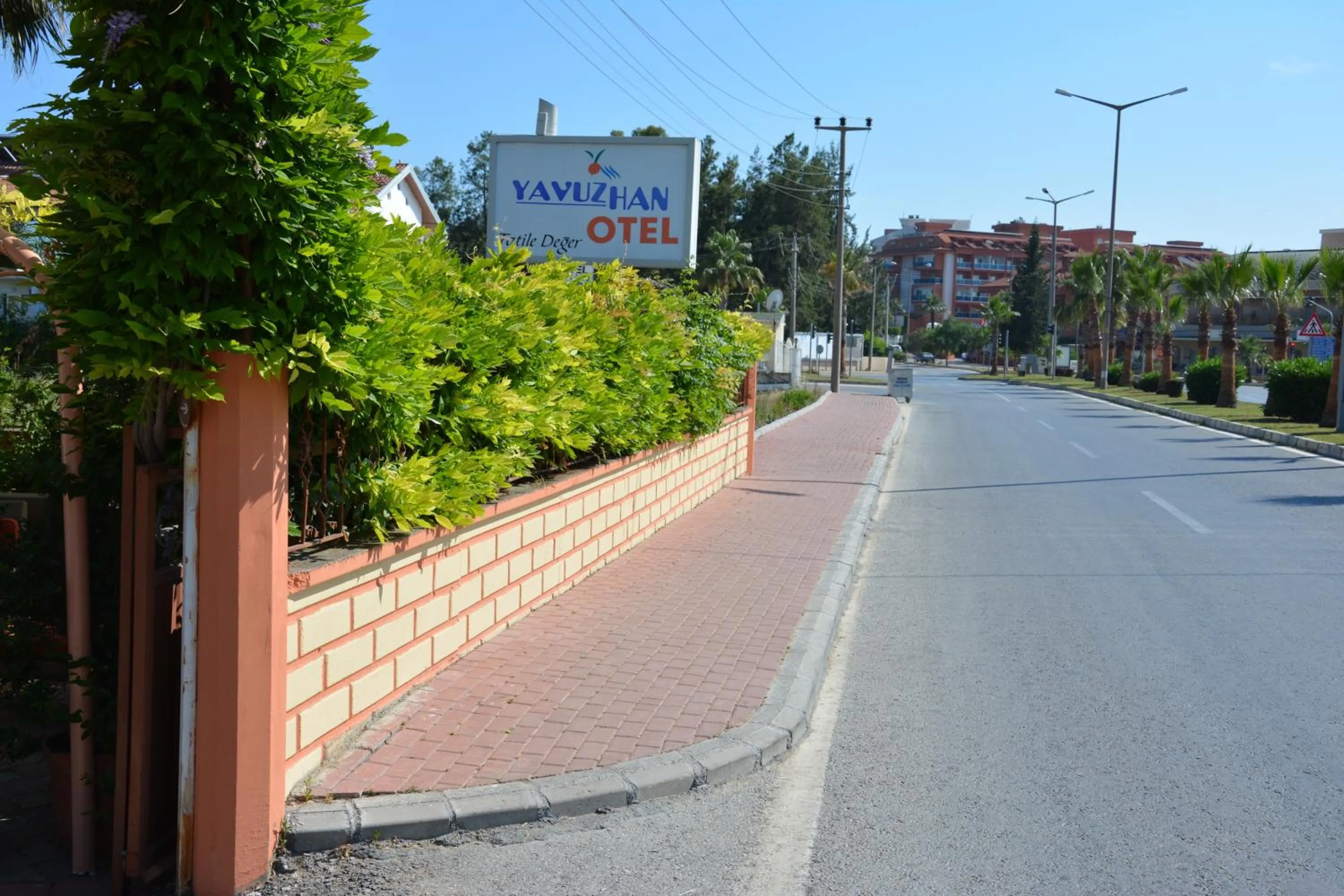 Facade/entrance in Yavuzhan Hotel
