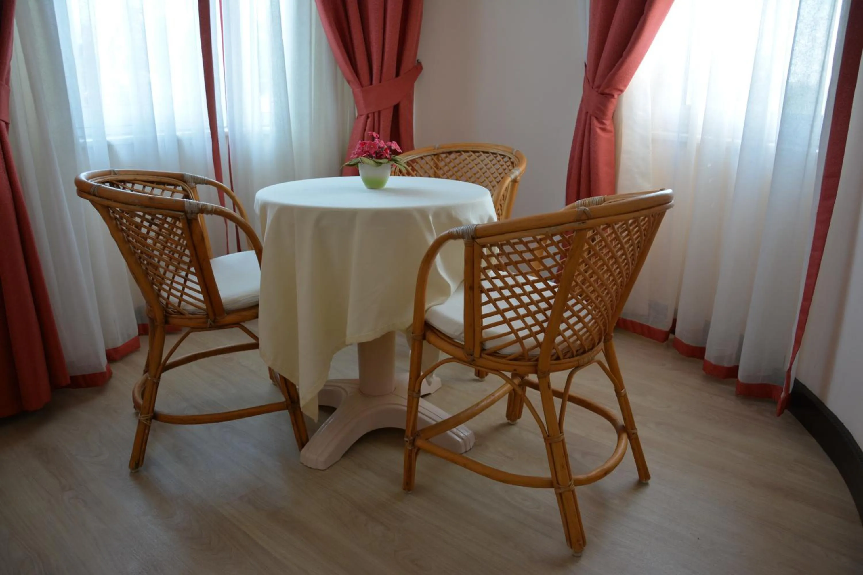 Photo of the whole room in Yavuzhan Hotel