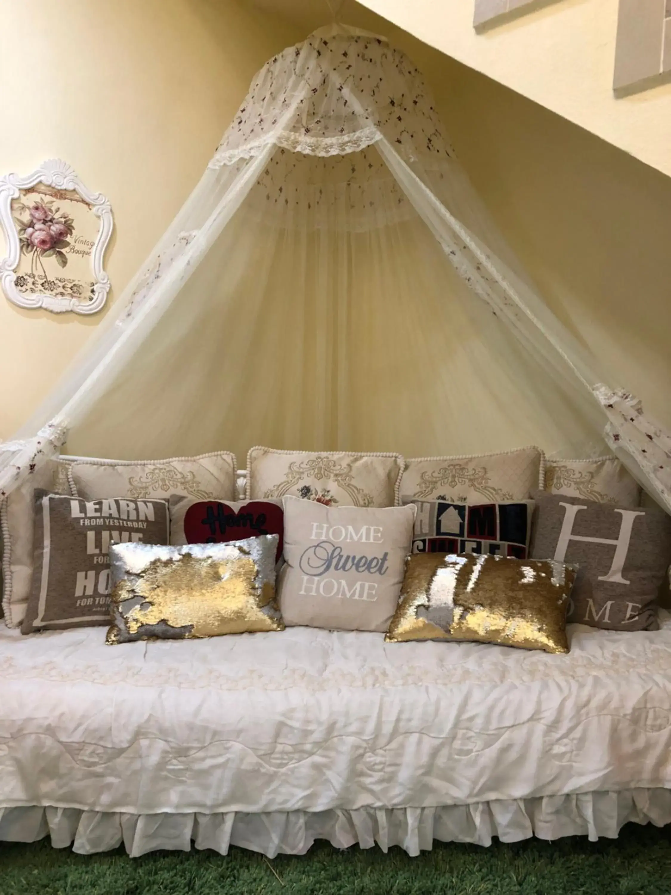 Living room, Bed in AAM Hotel Living room, Bed in AAM Hotel