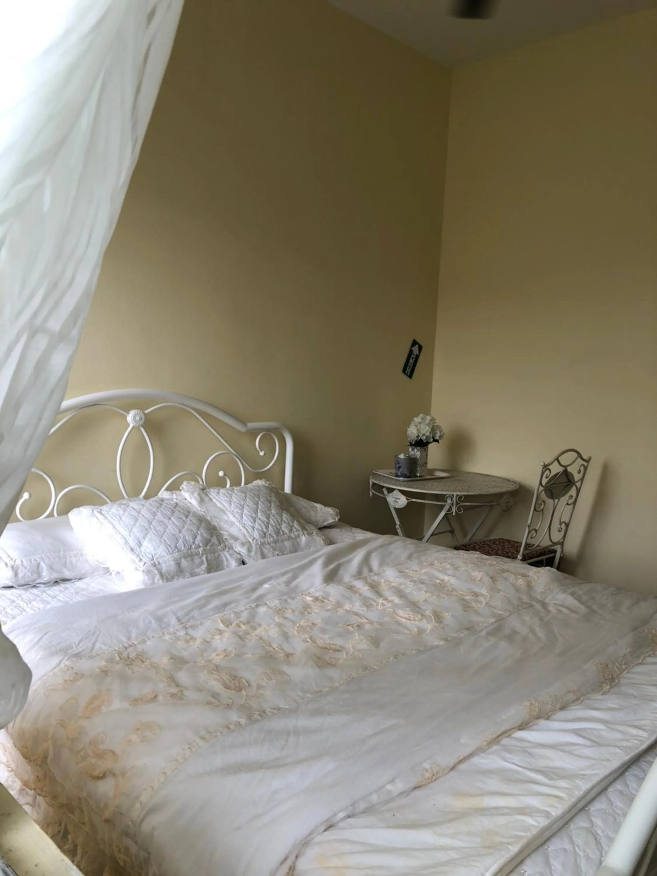 Bedroom, Bed in AAM Hotel