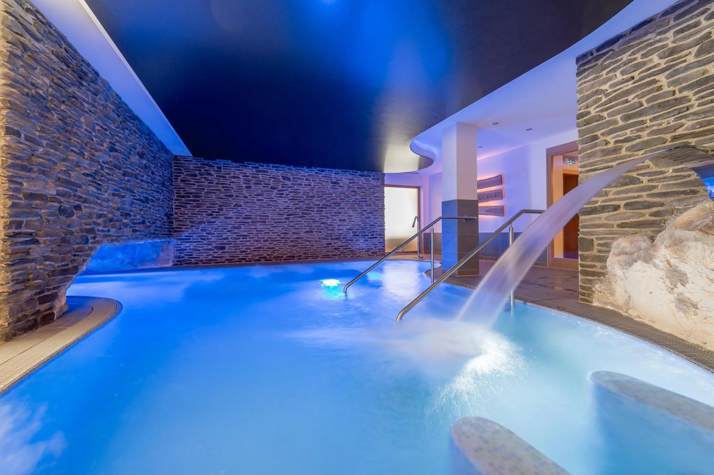 Hot Tub in Sporthotel Neustift