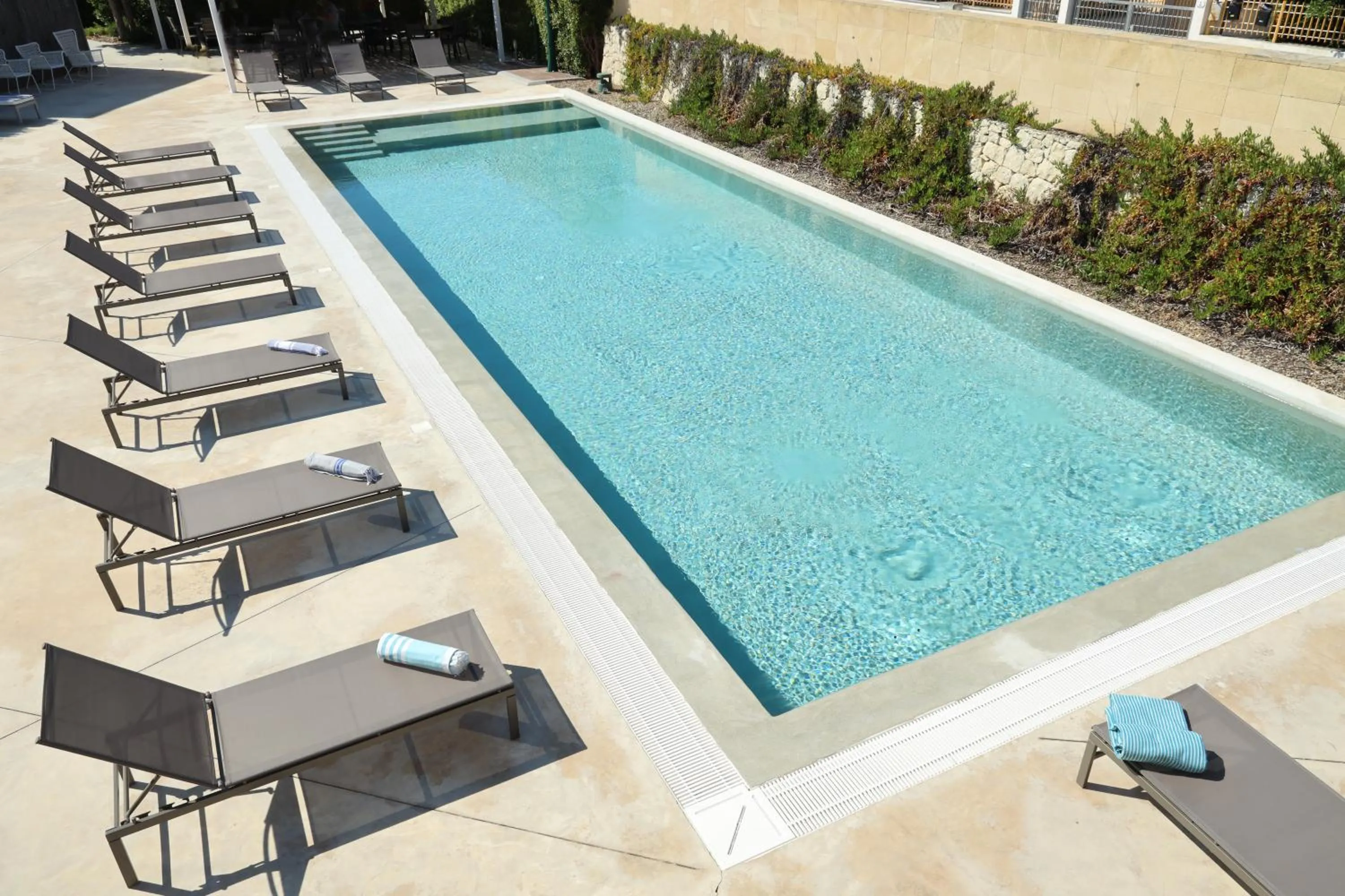 Pool view in Salento Residence & Suite