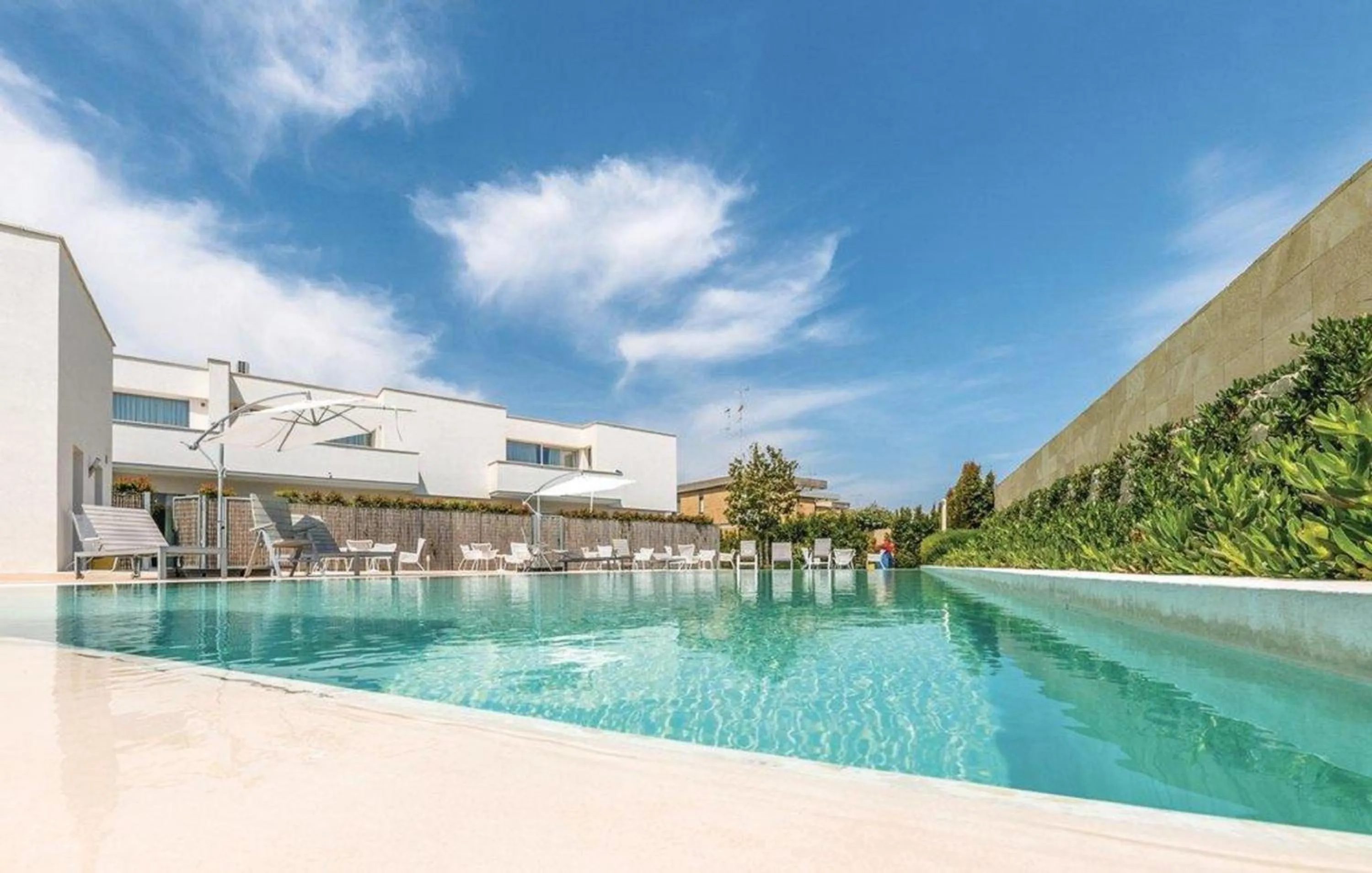 Swimming pool in Salento Residence & Suite