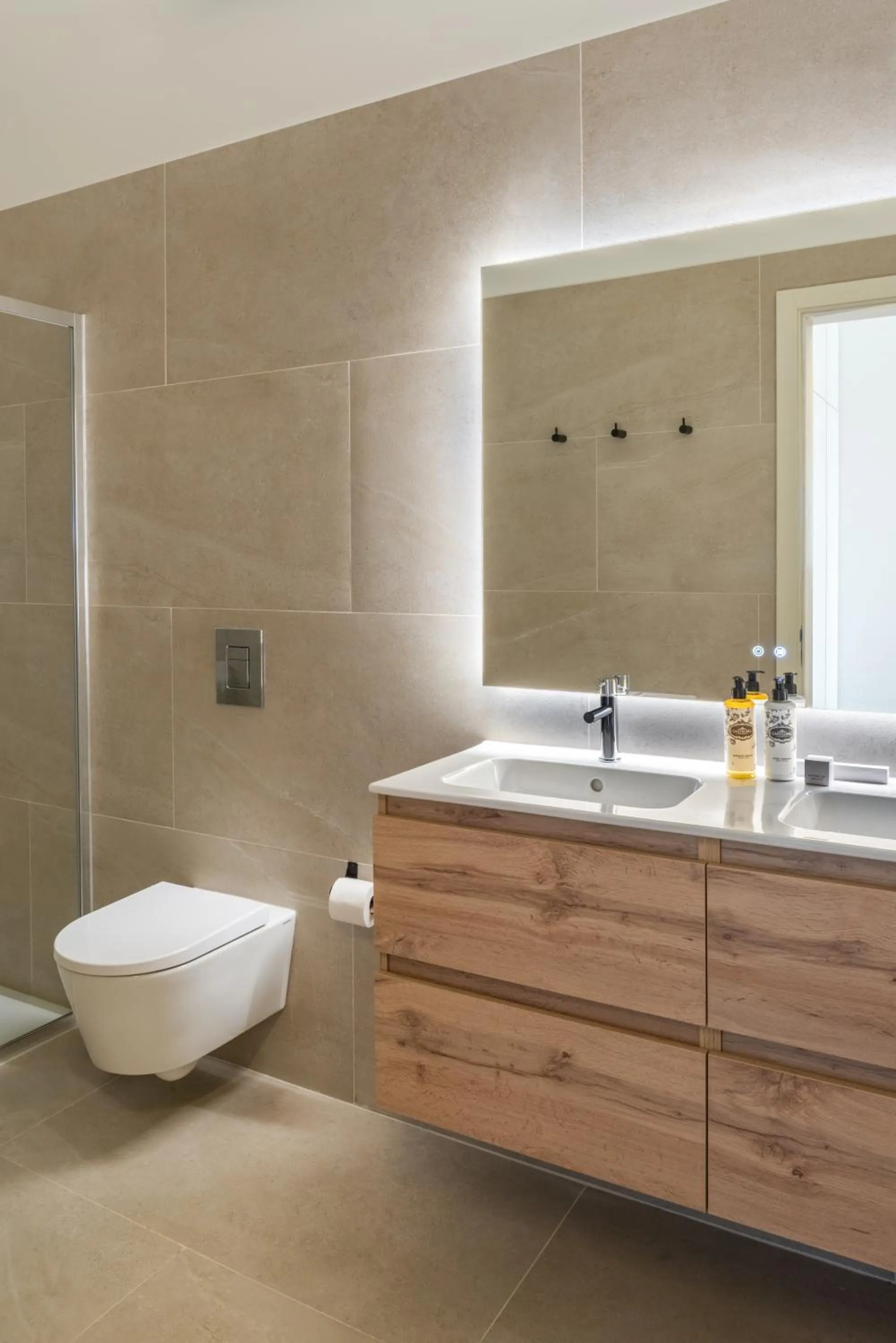 Bathroom in The House of Sandeman