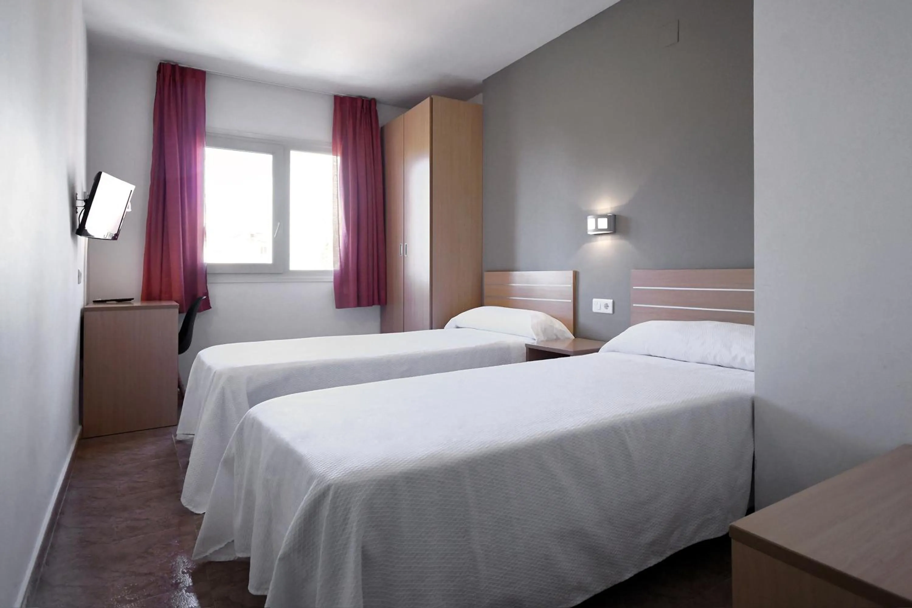 Bed in El Camí Hotel