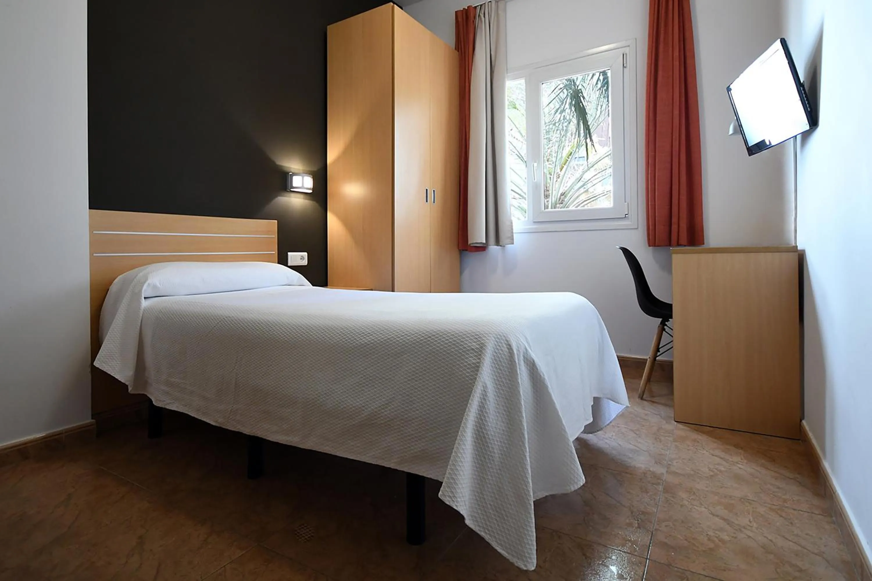 Bed in El Camí Hotel