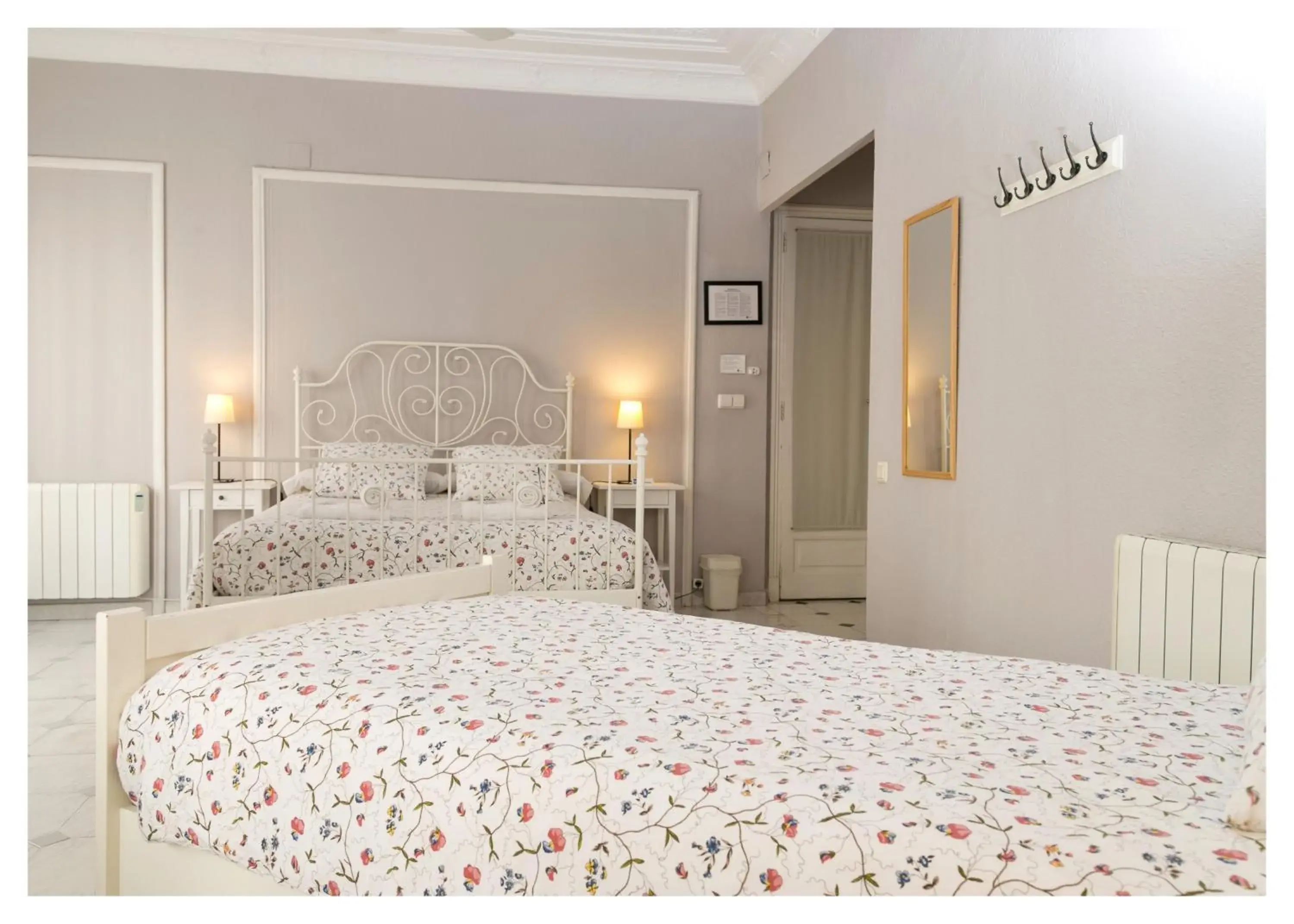 Bed in Hi Valencia Canovas Bed in Hi Valencia Canovas