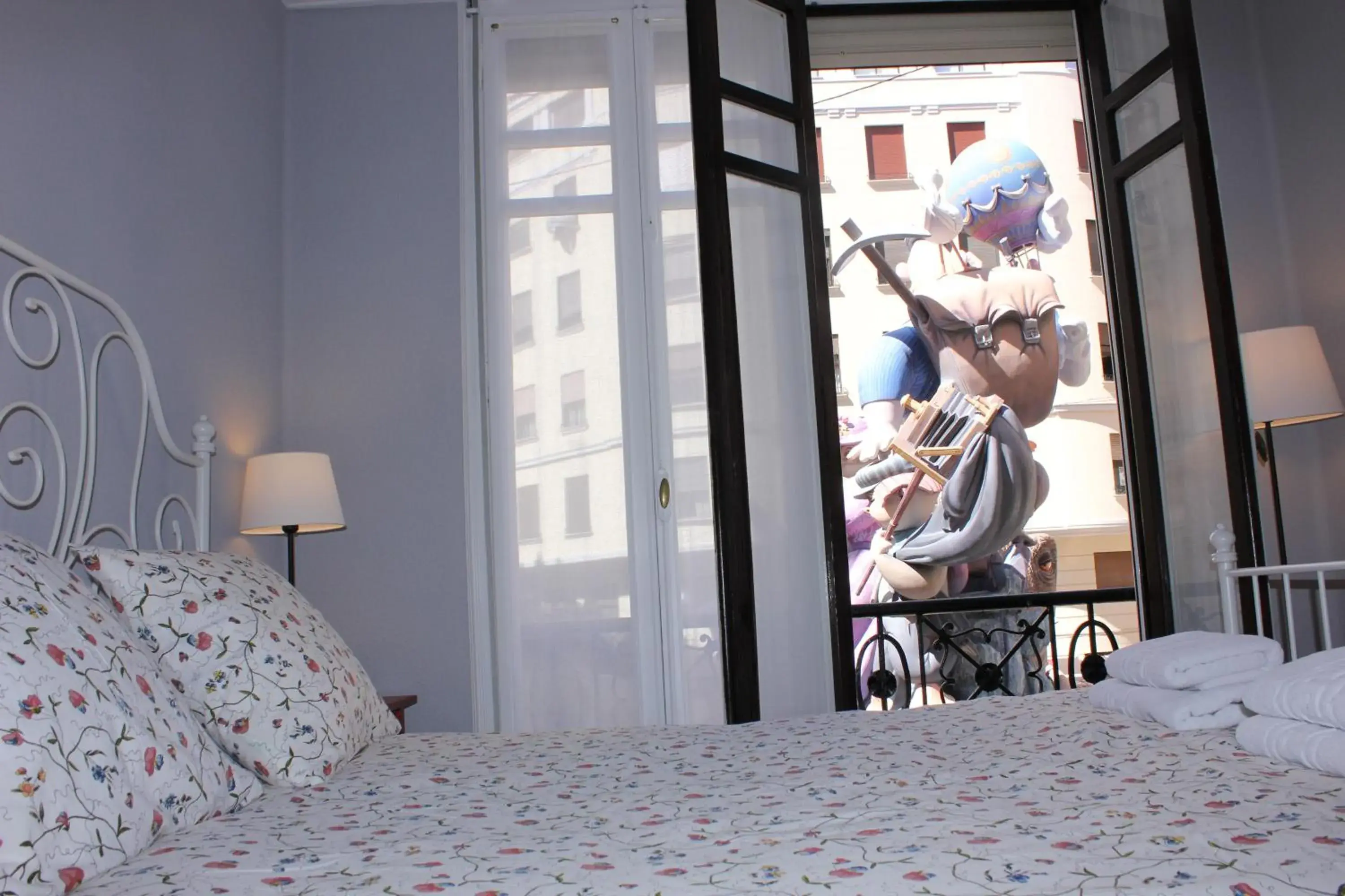 Property building, Bed in Hi Valencia Canovas Property building, Bed in Hi Valencia Canovas