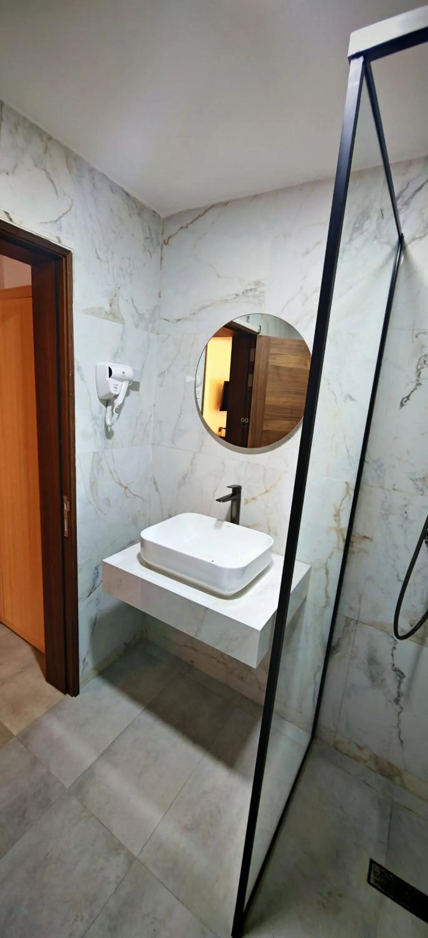 Bathroom, Bed in Le Feto