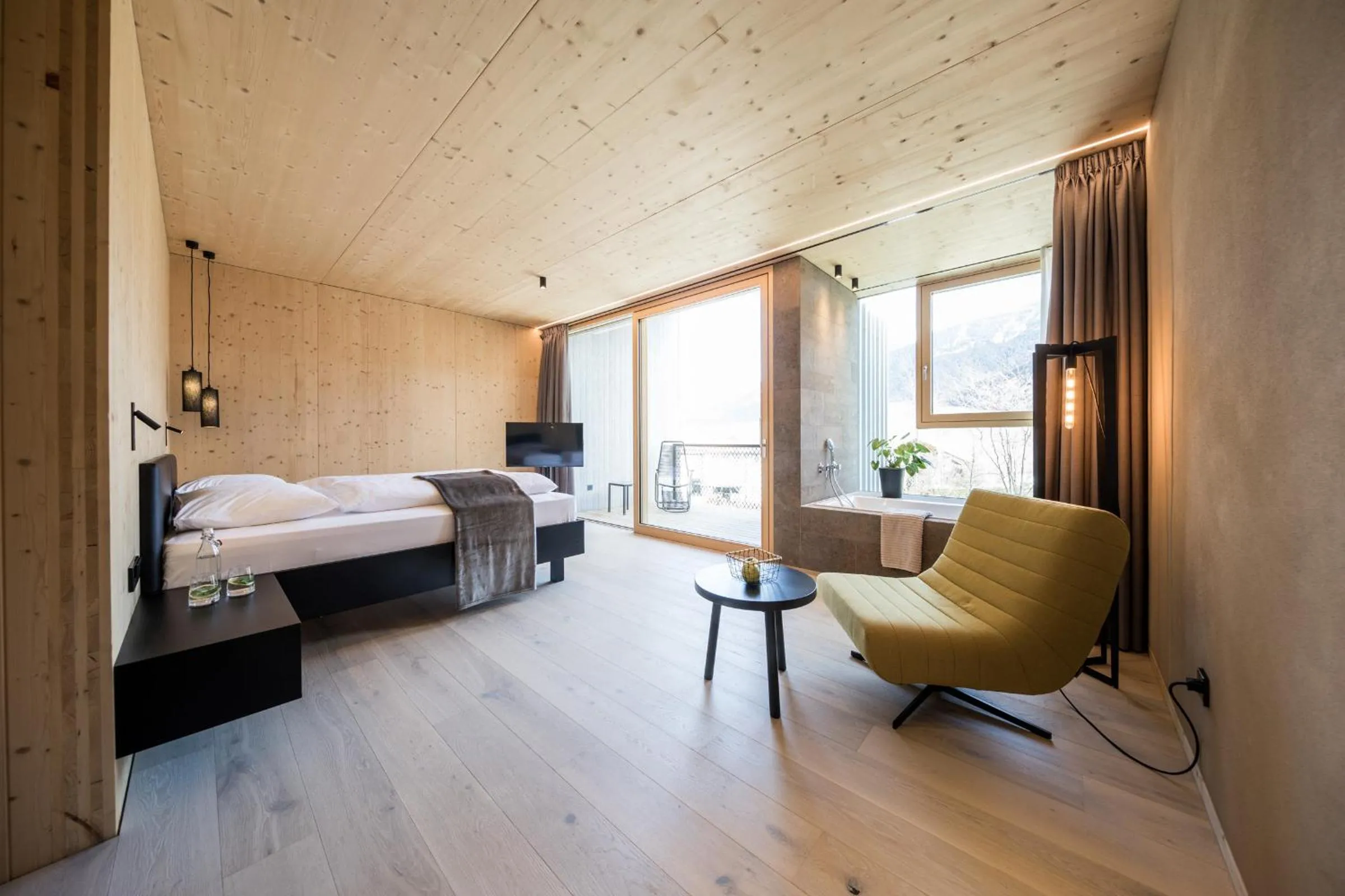 Suite with Pool View - single occupancy in Hotel Sand