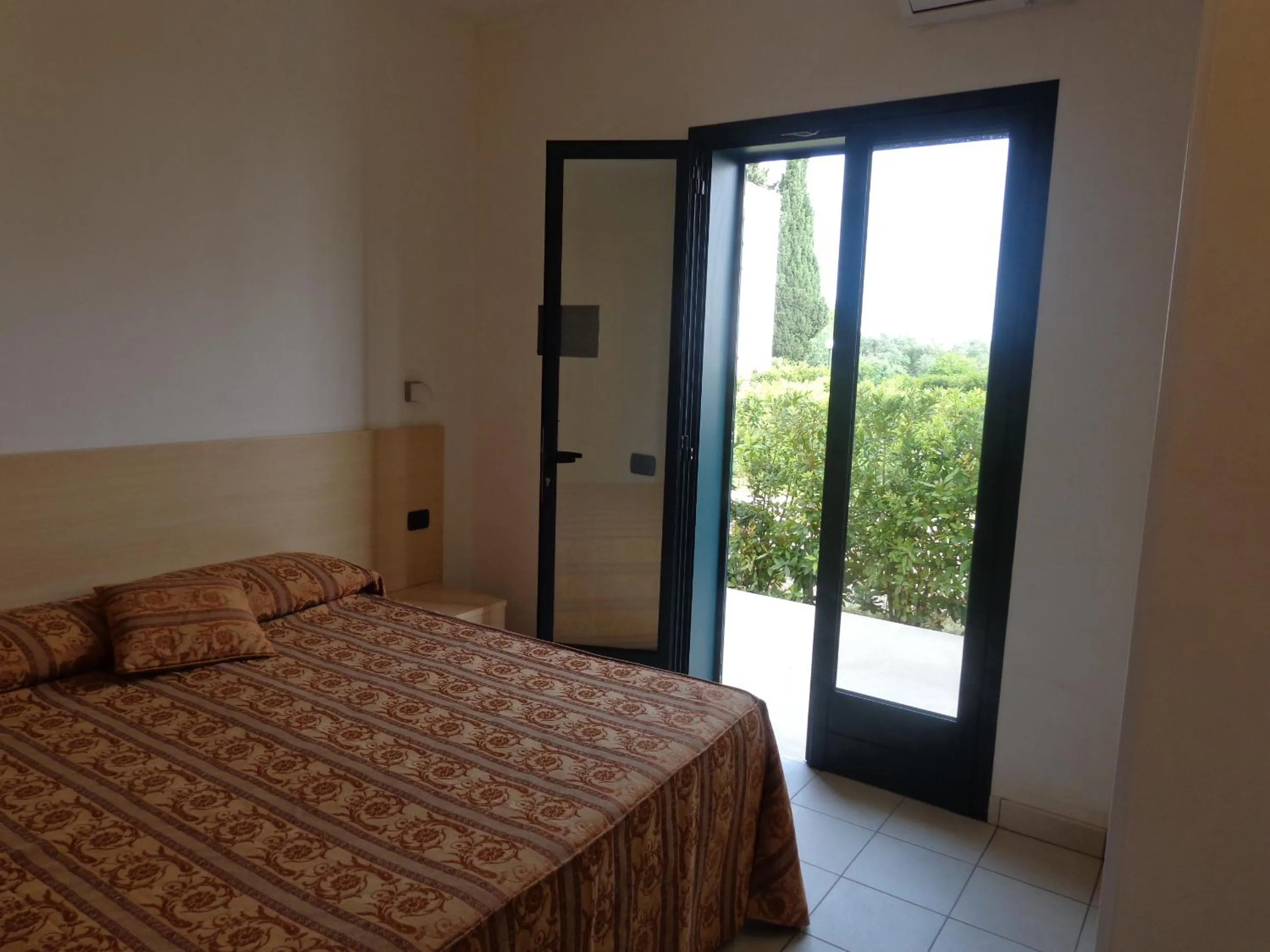 Bedroom, Bed in Residence - Blu Mare Alimini