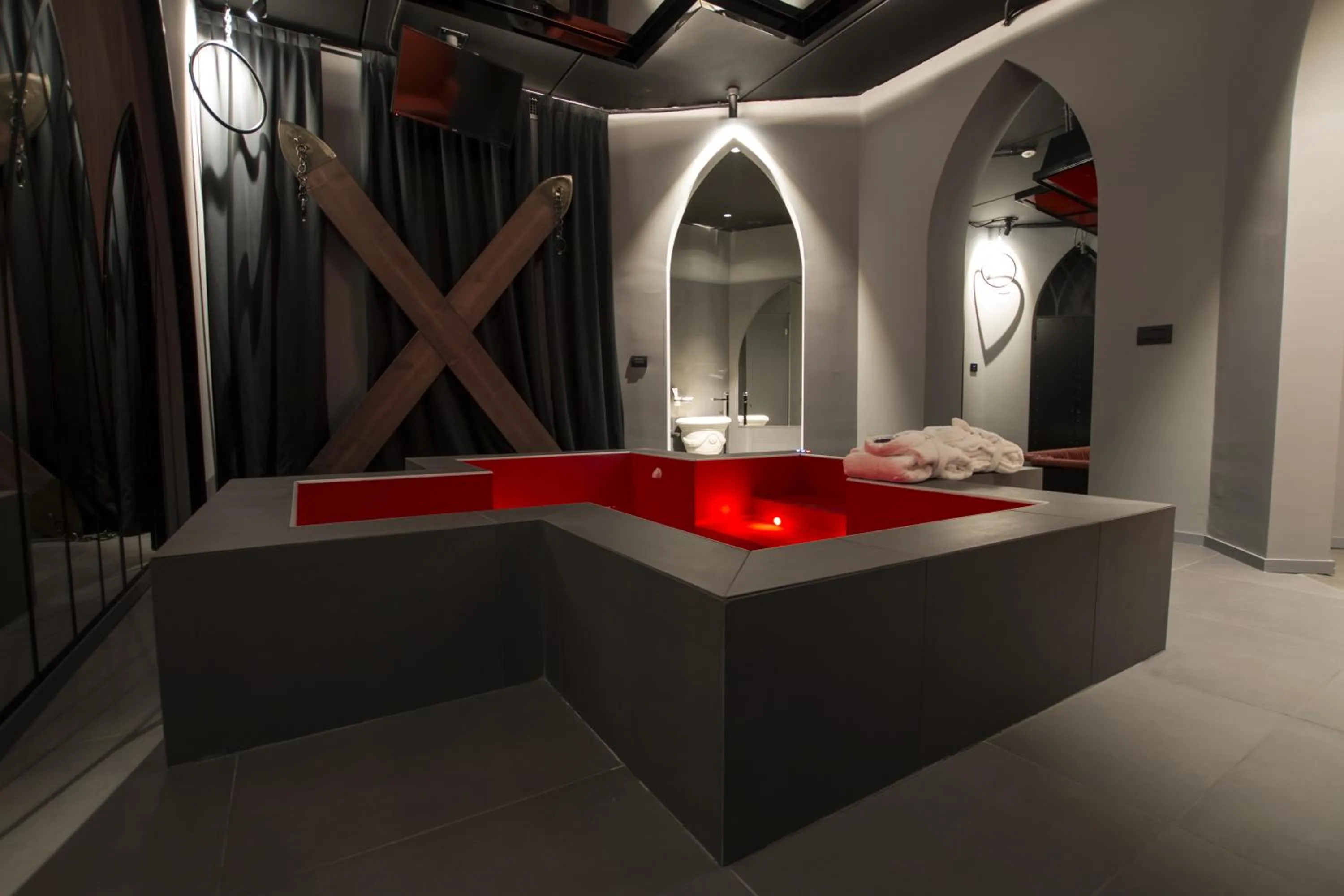 Emotional Grand Motel