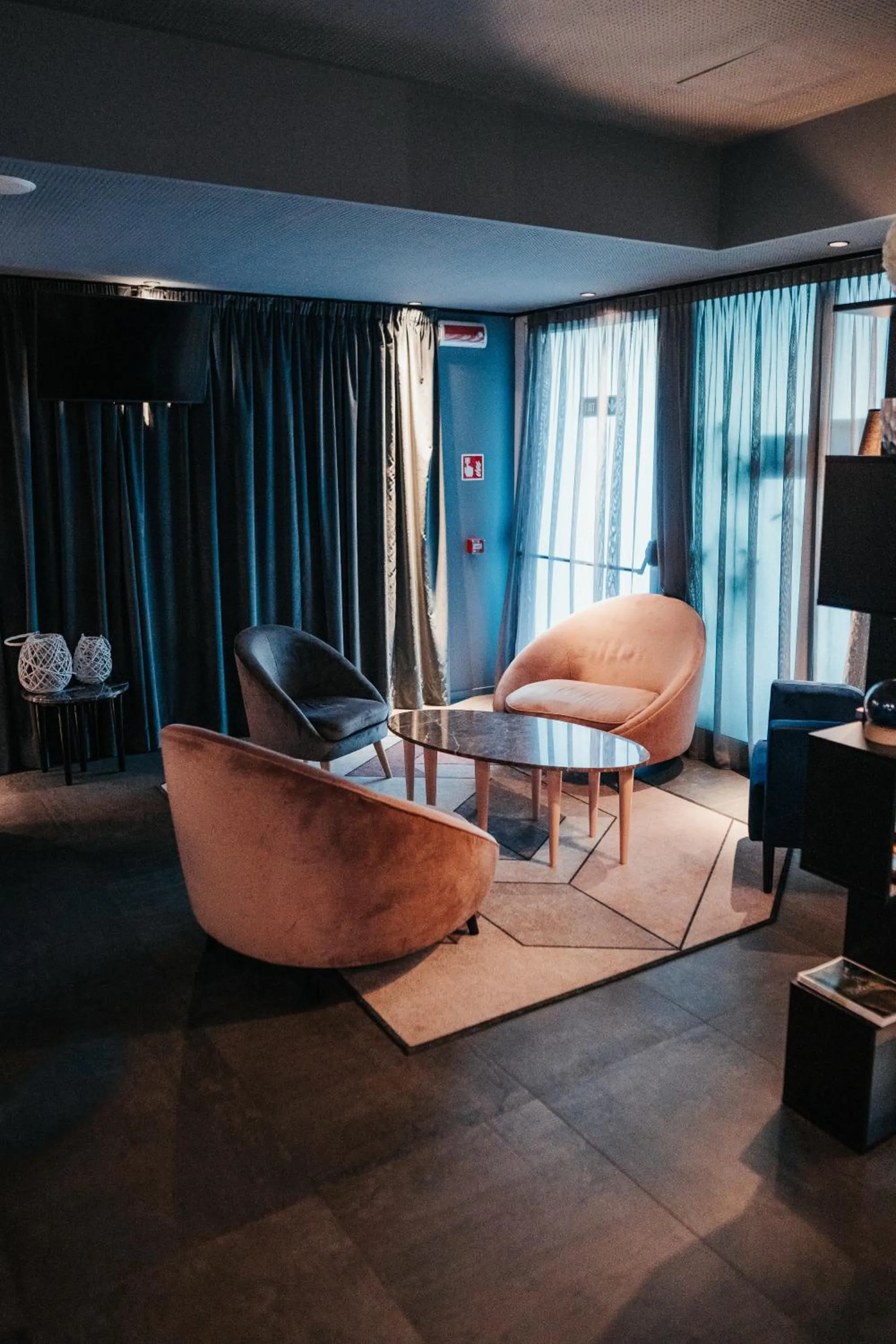 Lobby or reception in Emotional Grand Motel