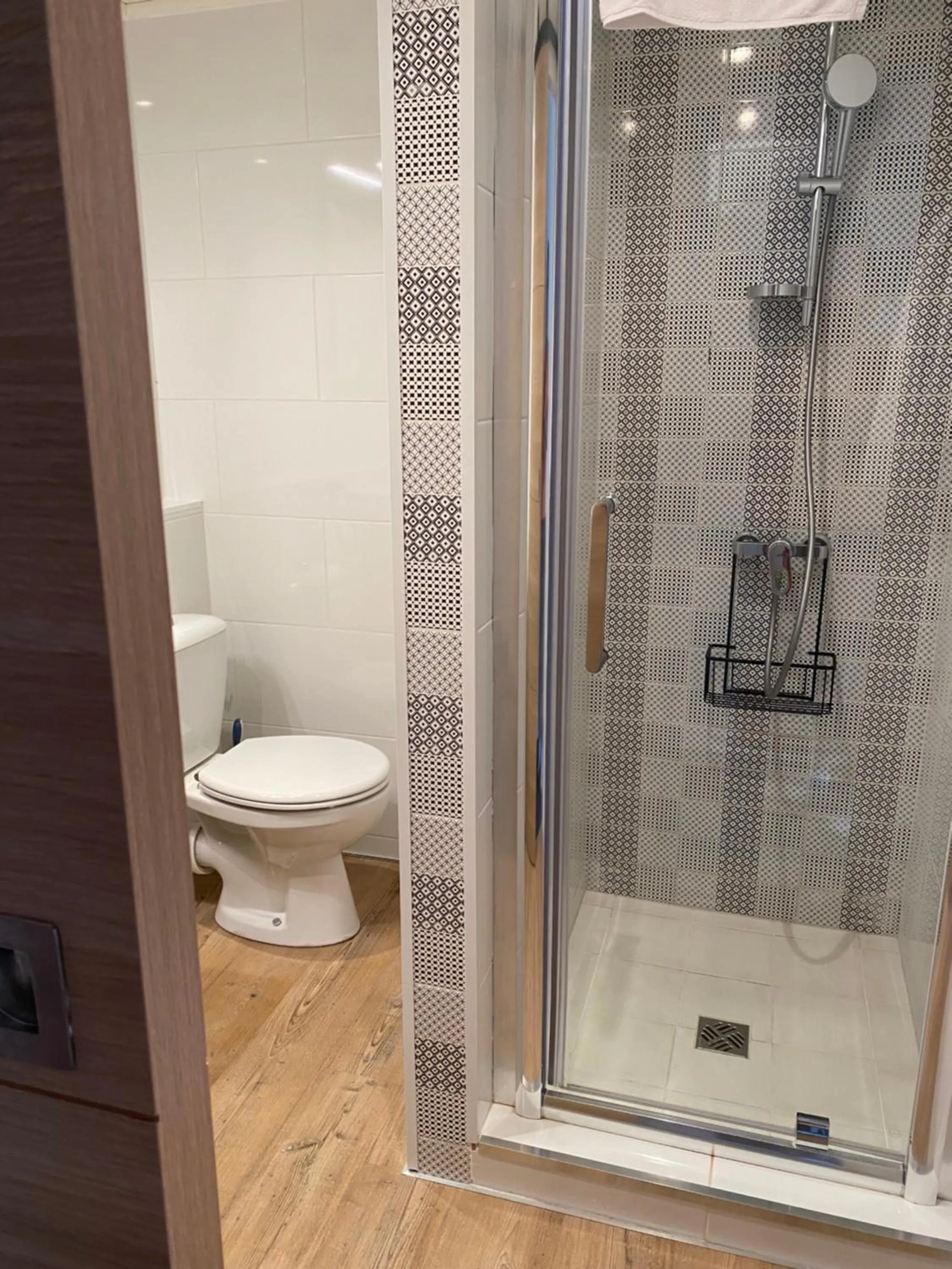 Toilet in Les Alcyons