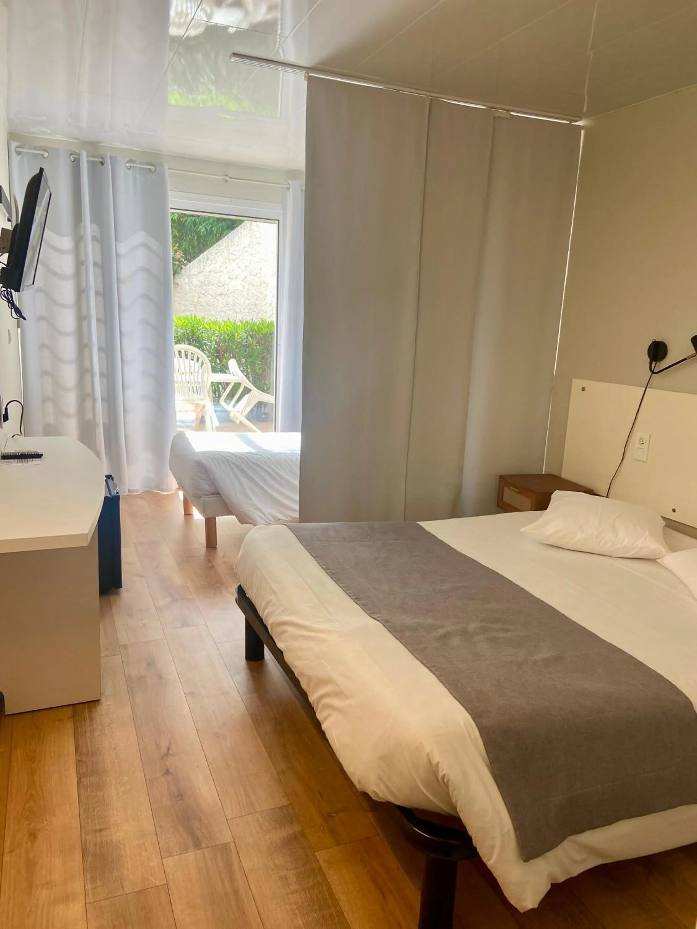 Bedroom in Les Alcyons