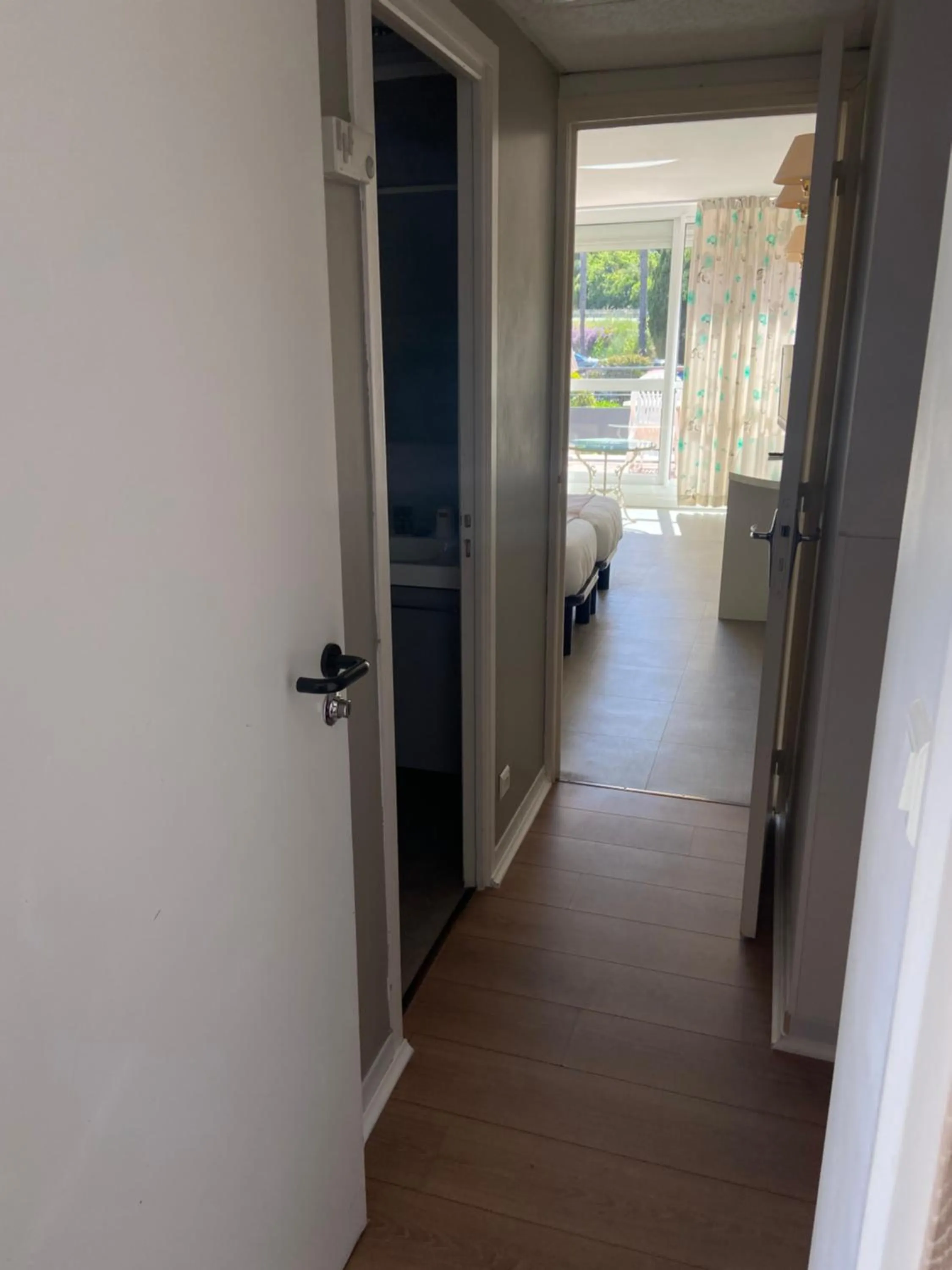 Bedroom in Les Alcyons