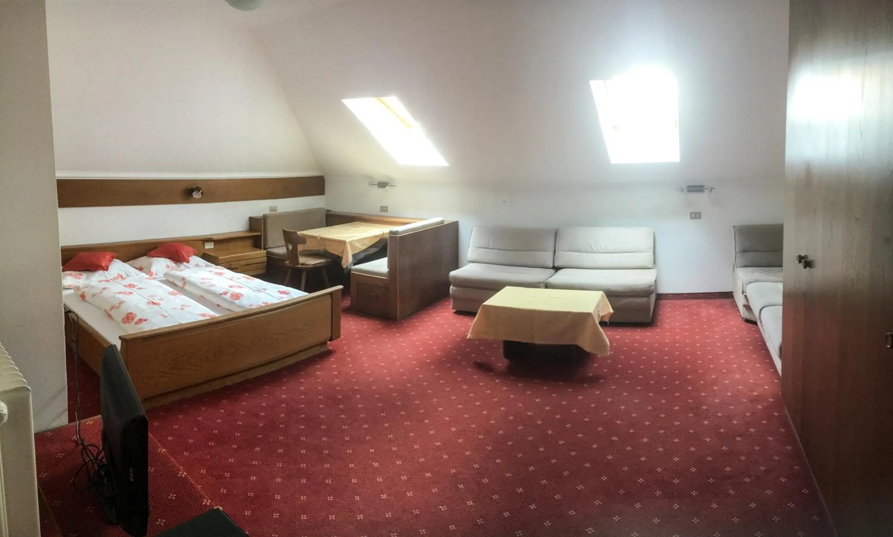 Bed in Residence Terentis