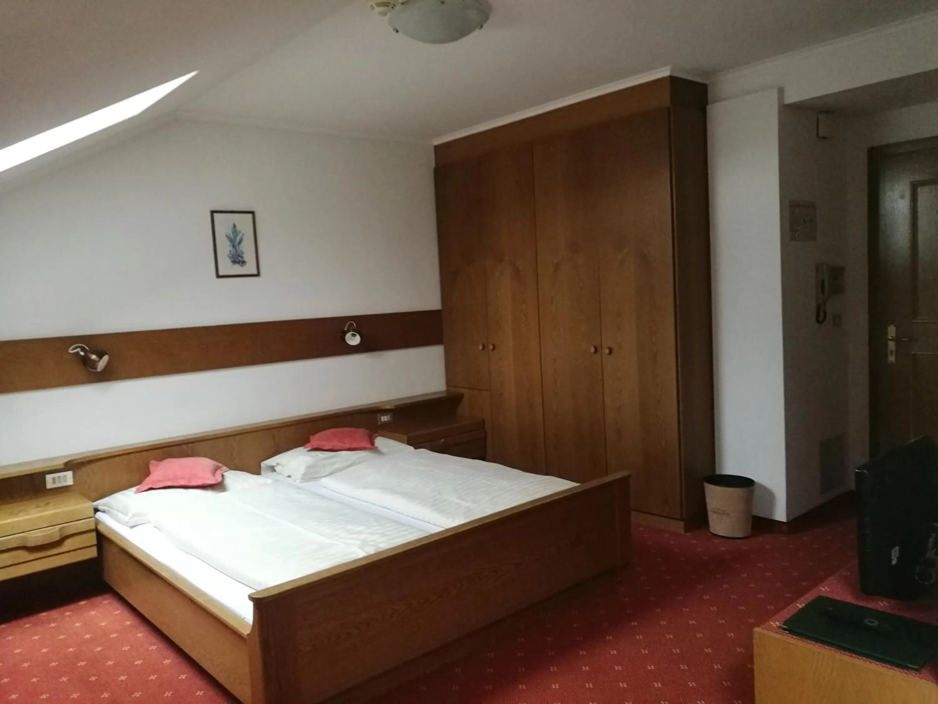 Bed in Residence Terentis