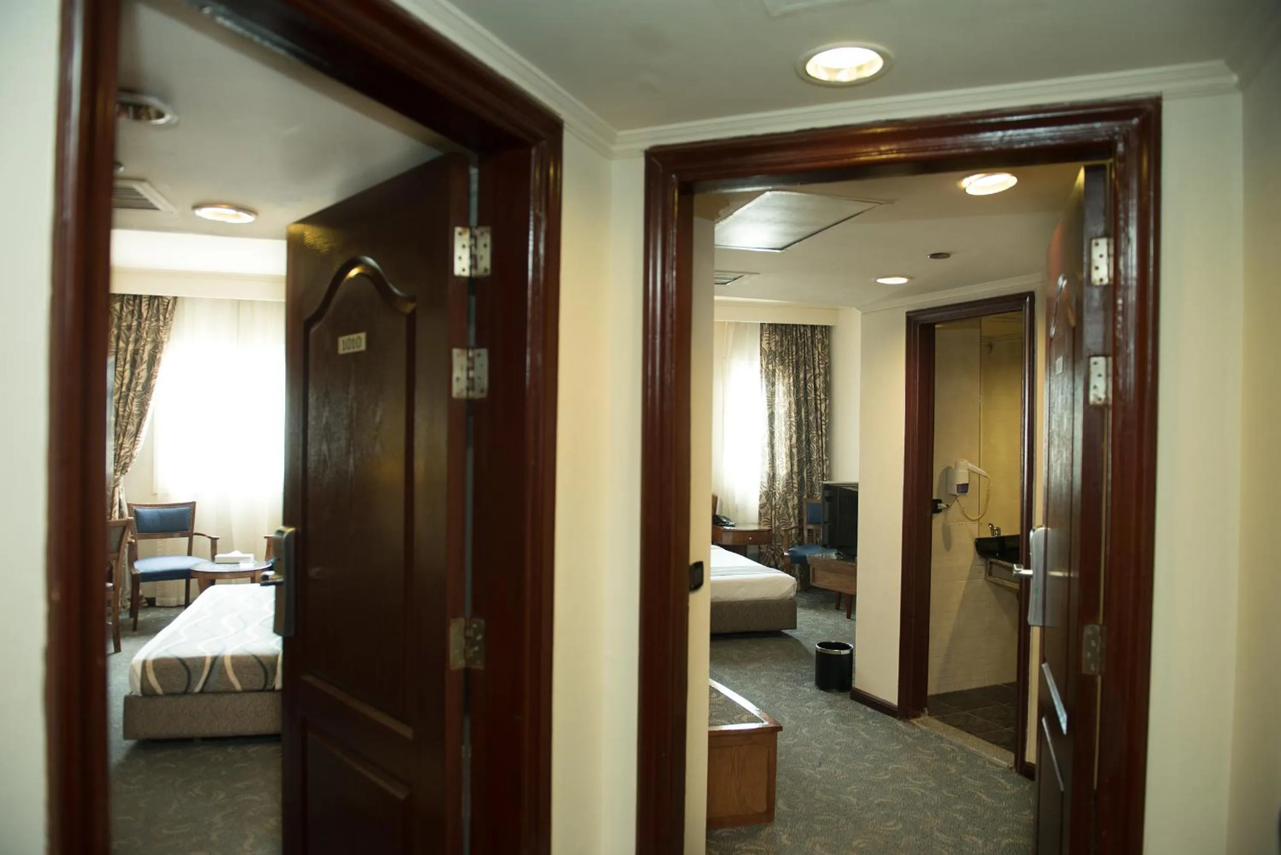 Bedroom, Bed in Cherry Maryski Hotel