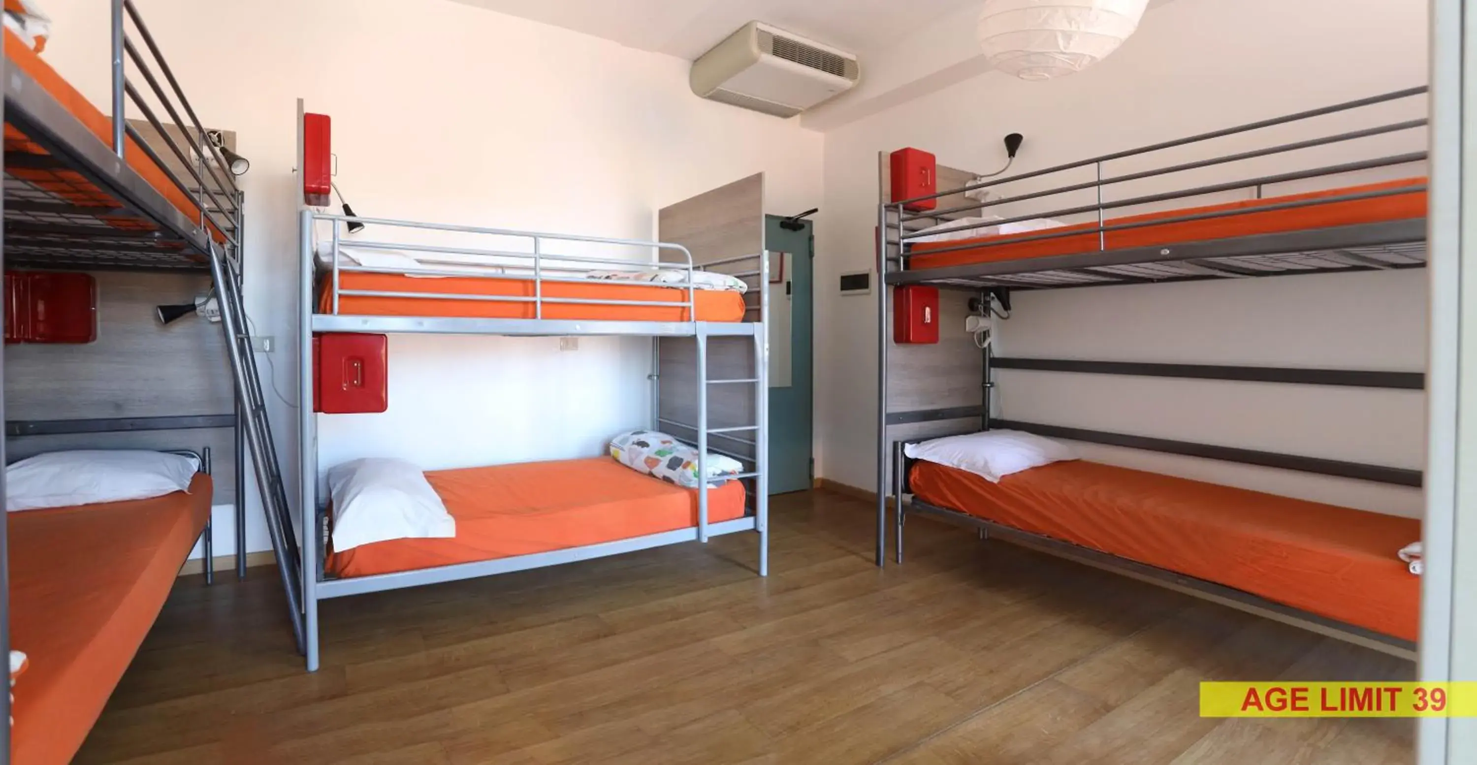 Jammin' Hostel & Bar Rimini Jammin' Hostel & Bar Rimini