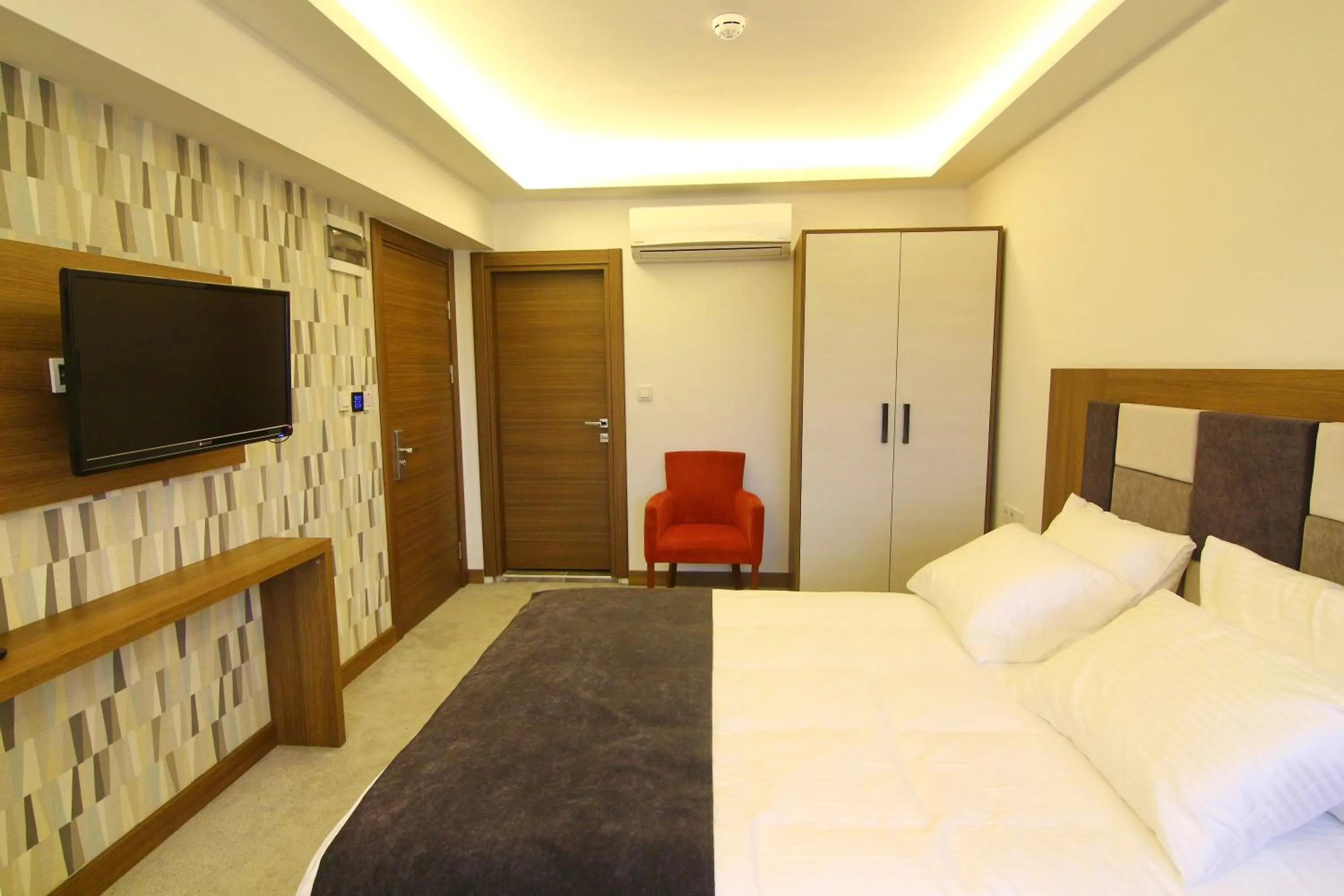 Staff, Bed in RİVADA HOTEL