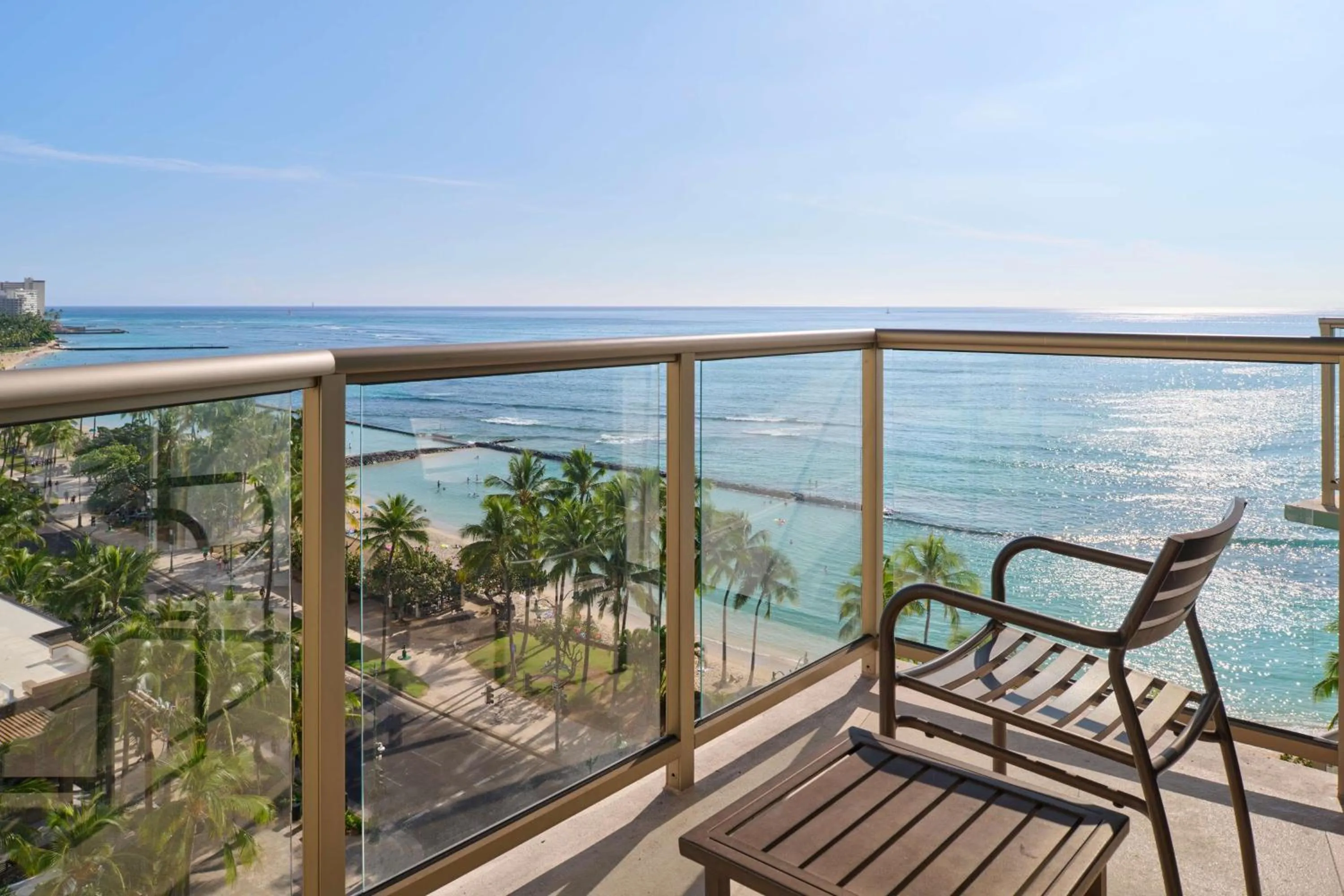 Room with Ocean View in Waikiki Circle Hotel by Castle