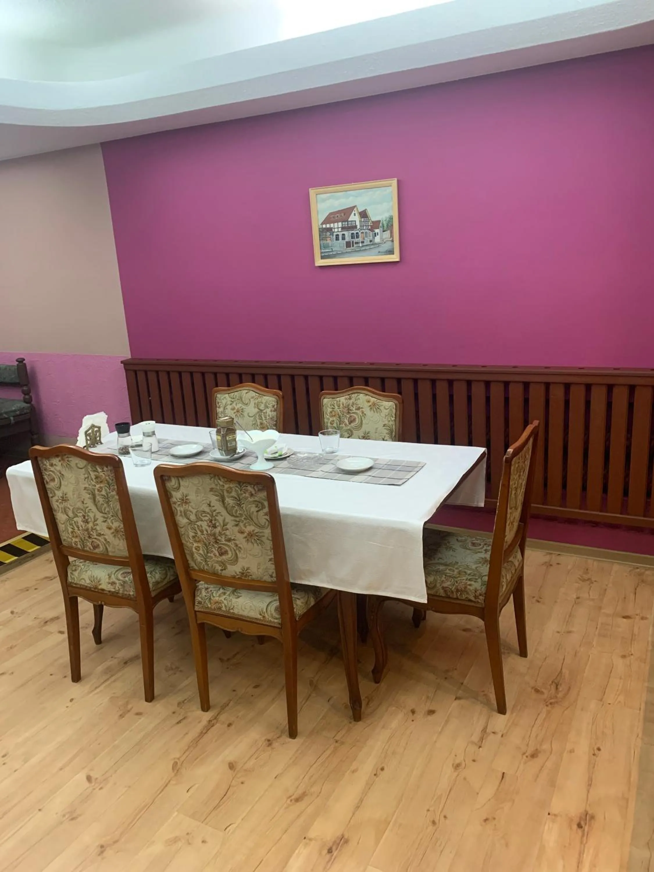 Food and drinks in Hotelik