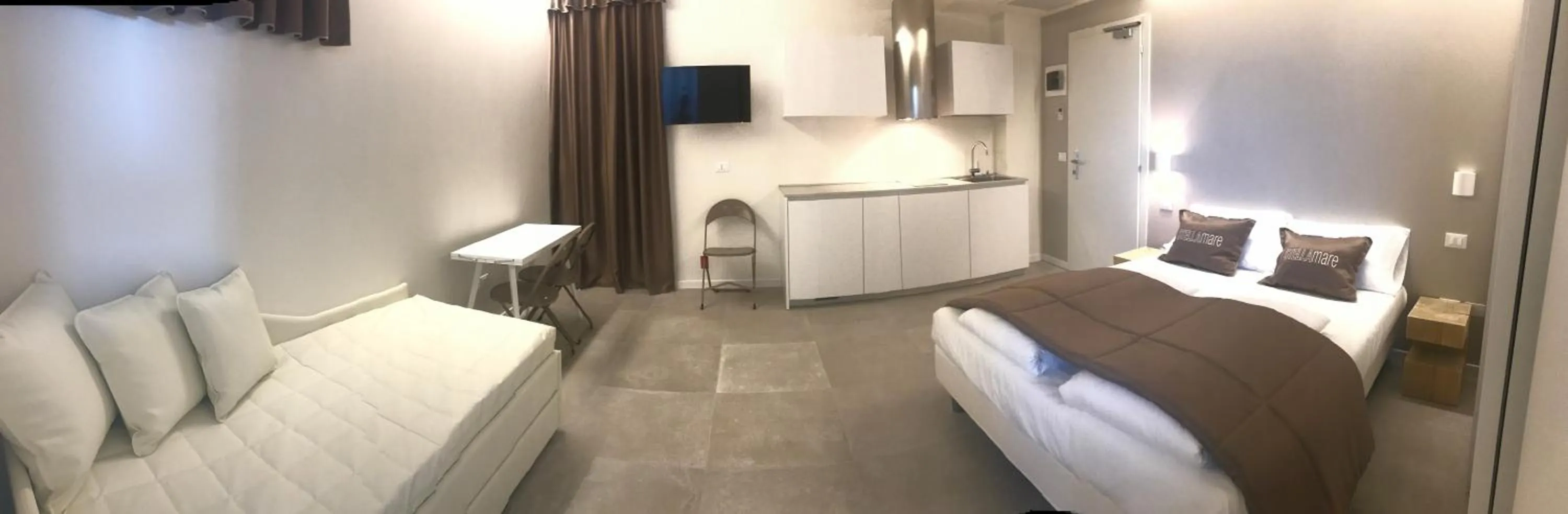 Bedroom, Bed in Stellamare